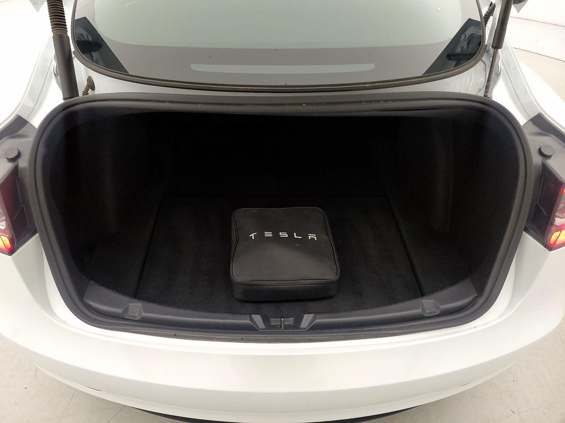 Thumbnail: 2023 Tesla Model 3 - 20