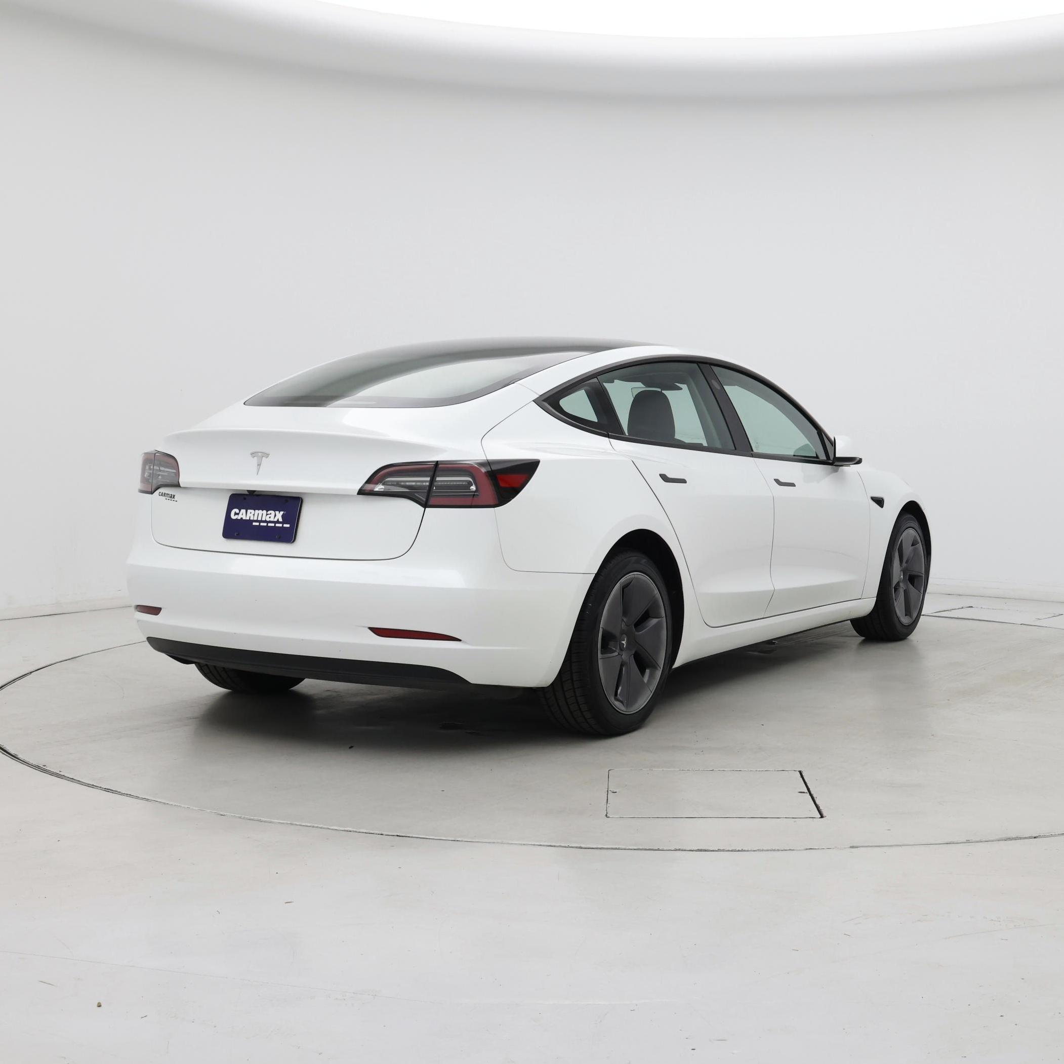Thumbnail: 2023 Tesla Model 3 - 8