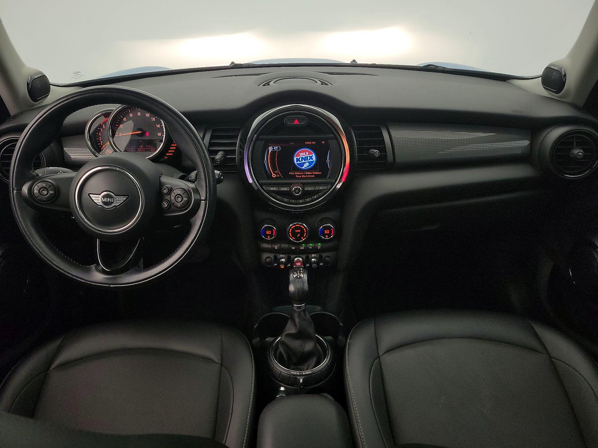 Thumbnail: 2015 MINI Cooper Hardtop - 9