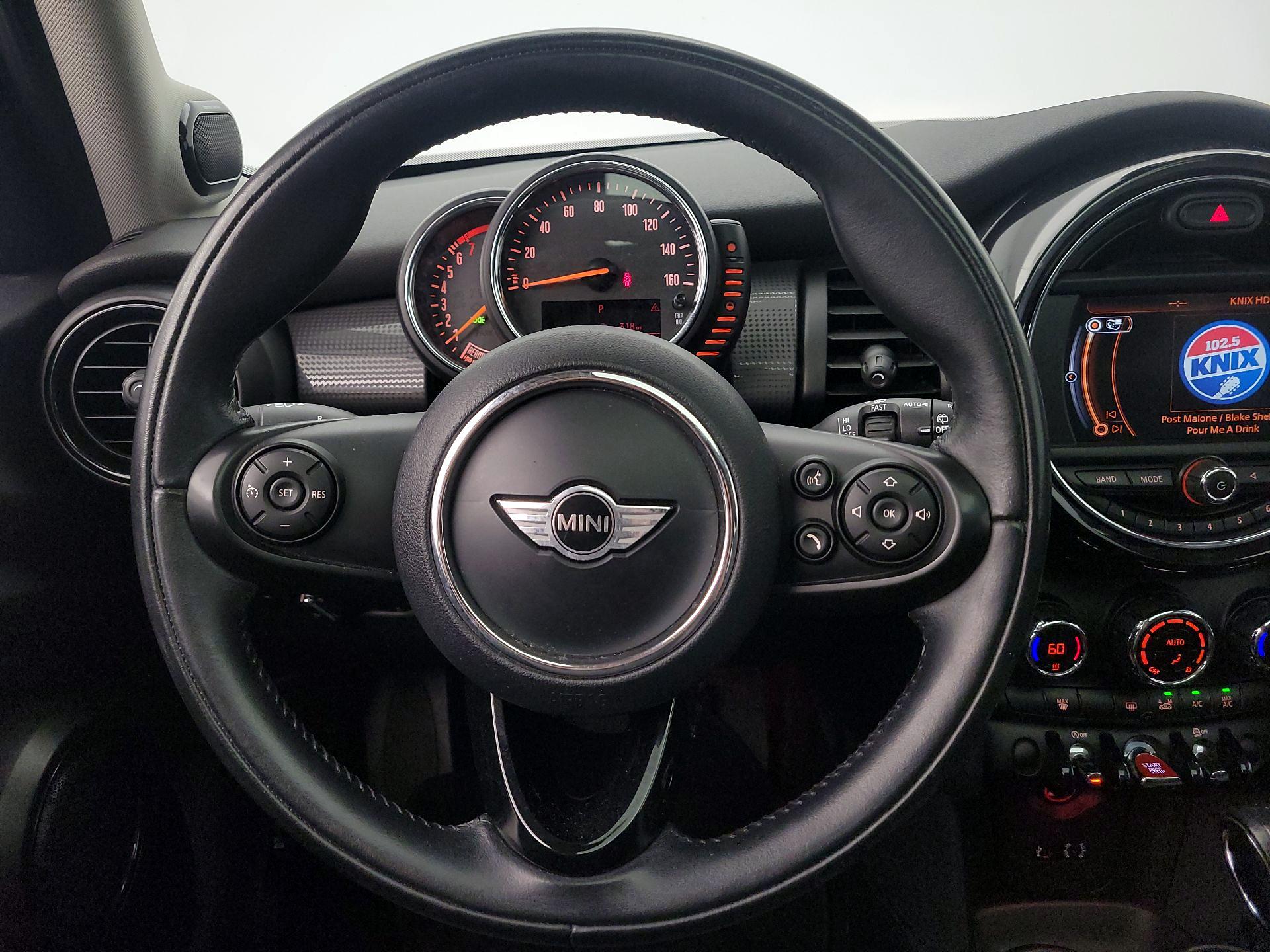 Thumbnail: 2015 MINI Cooper Hardtop - 10