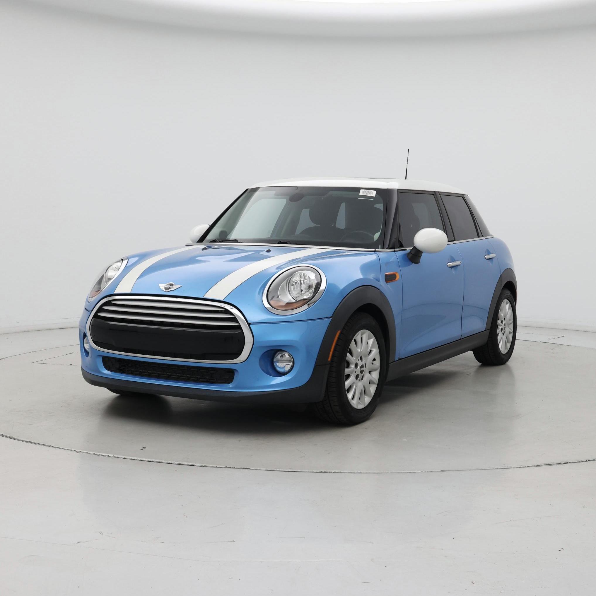 Thumbnail: 2015 MINI Cooper Hardtop - 4