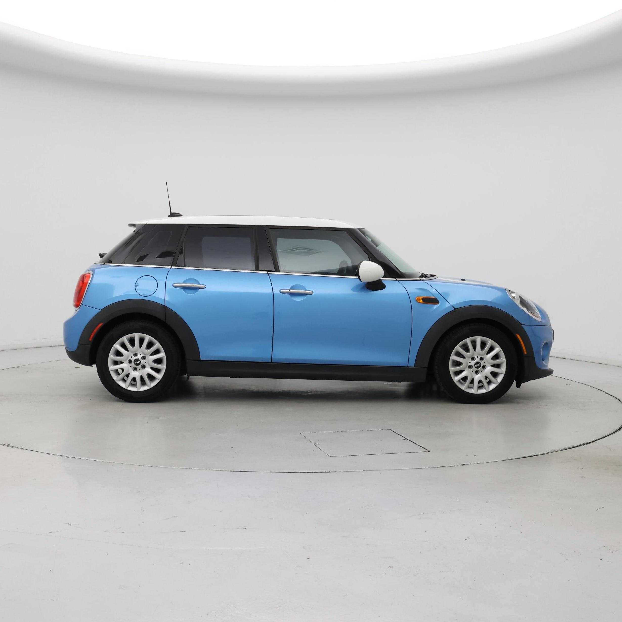Thumbnail: 2015 MINI Cooper Hardtop - 7