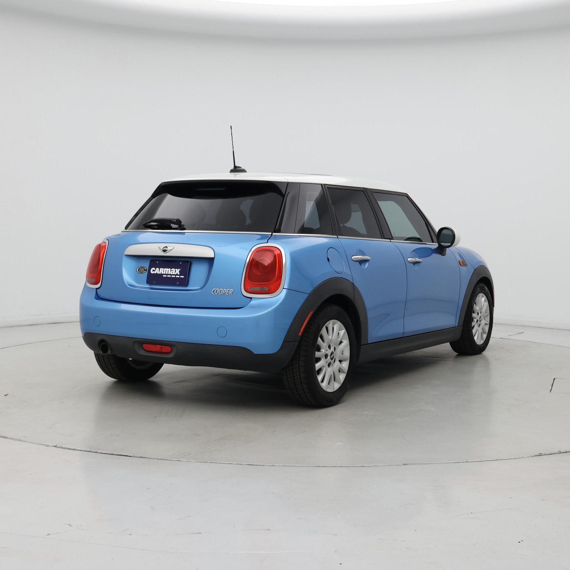 Thumbnail: 2015 MINI Cooper Hardtop - 8