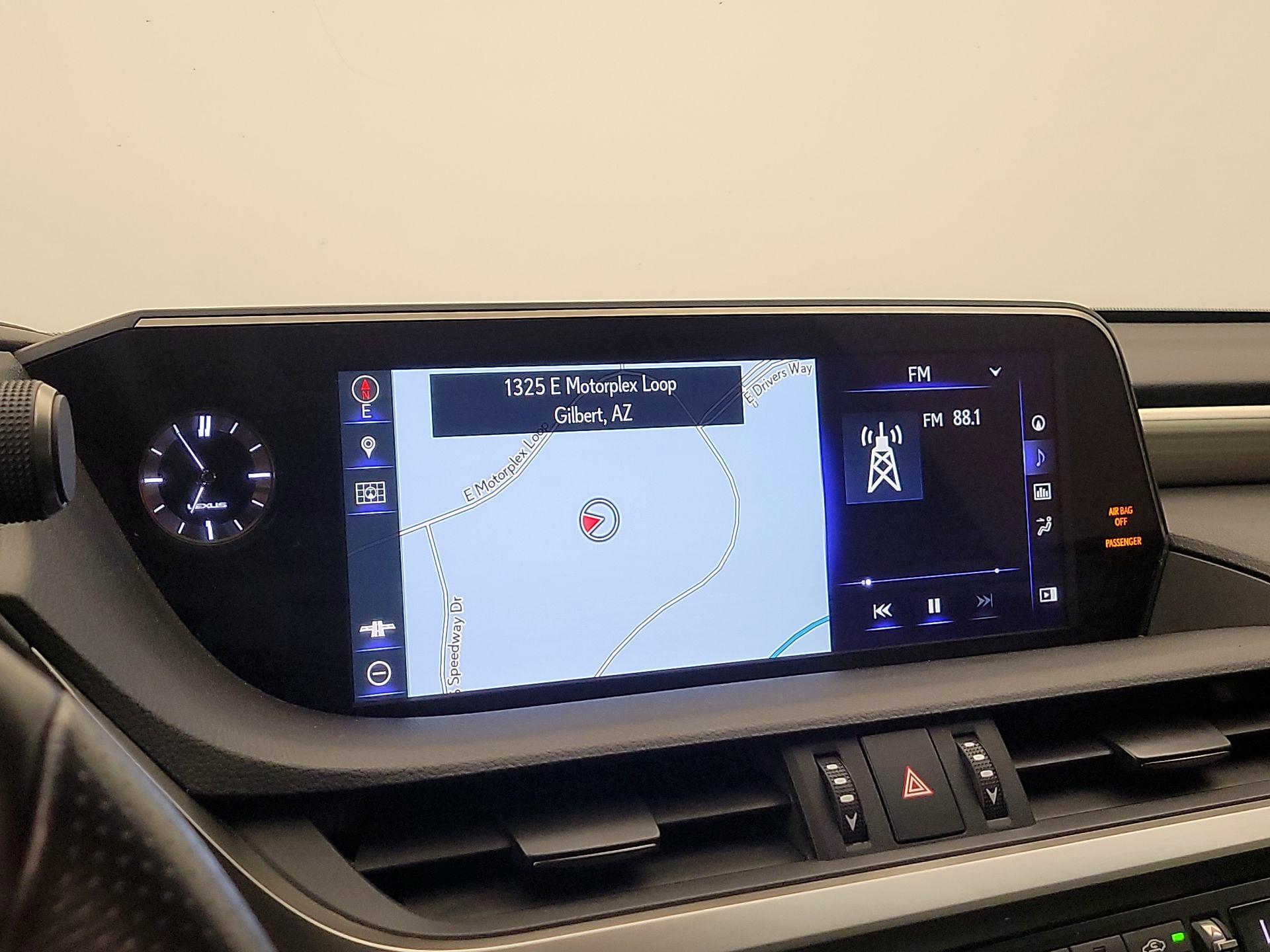 Thumbnail: 2019 Lexus ES - 14
