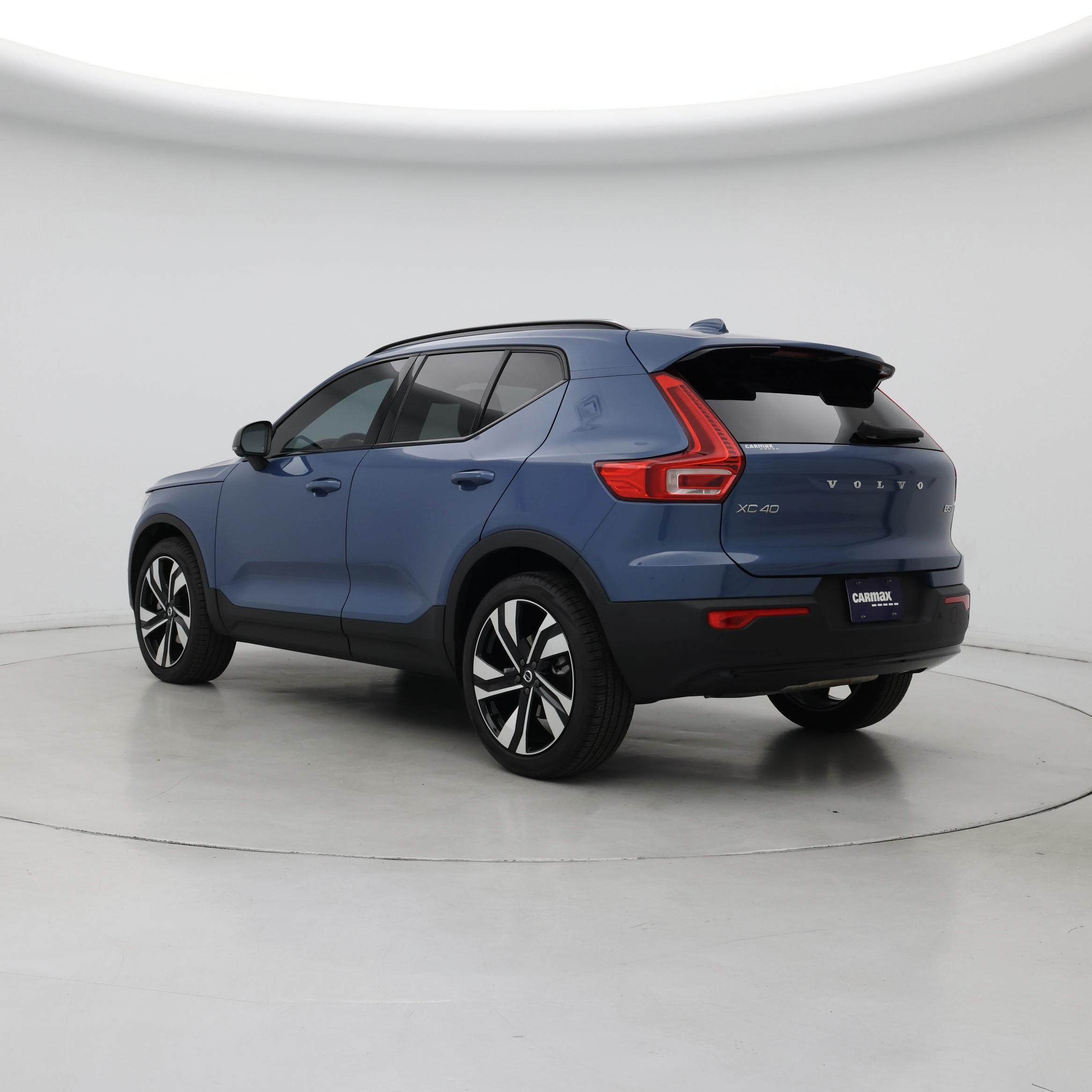 Thumbnail: 2024 Volvo XC40 - 2