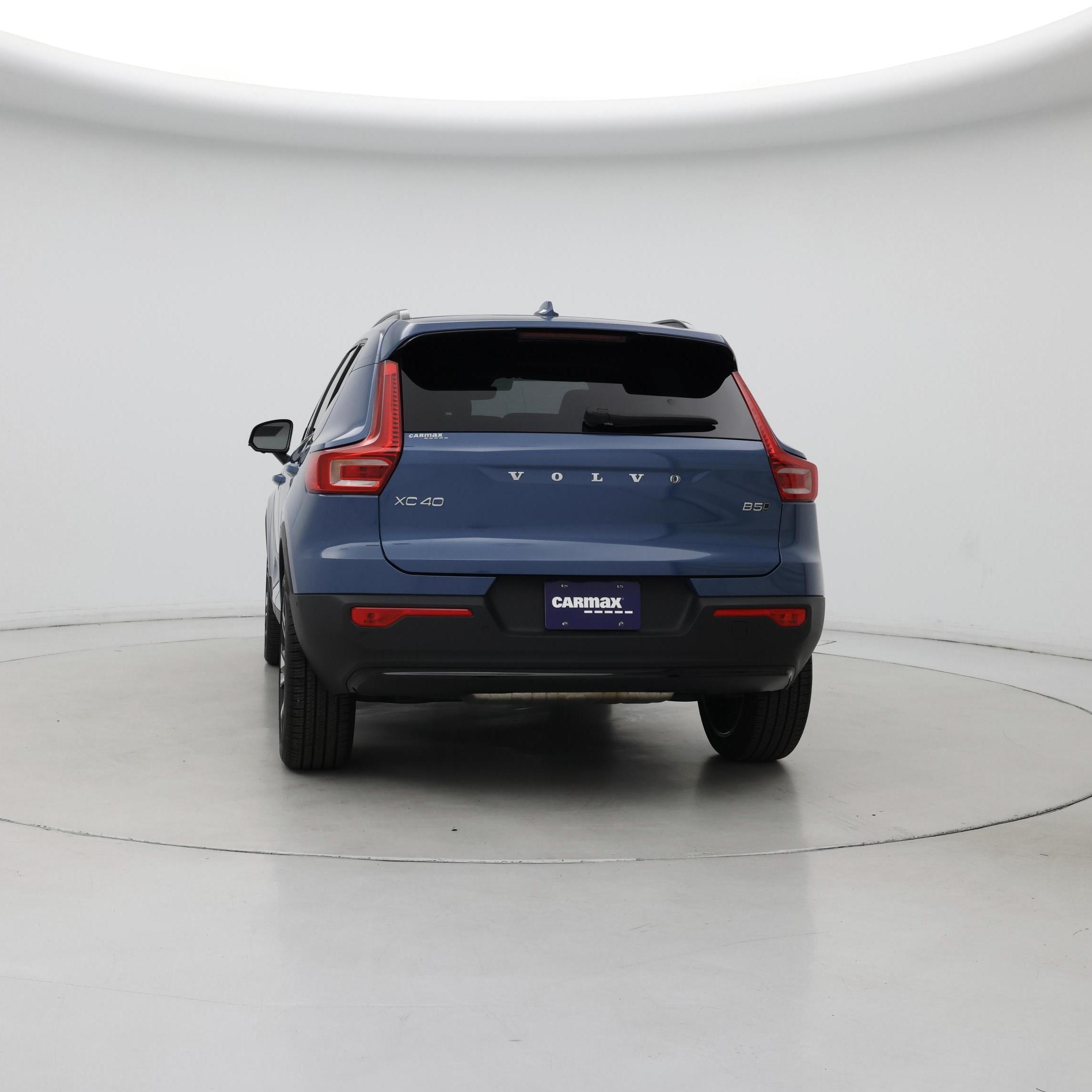 Thumbnail: 2024 Volvo XC40 - 6