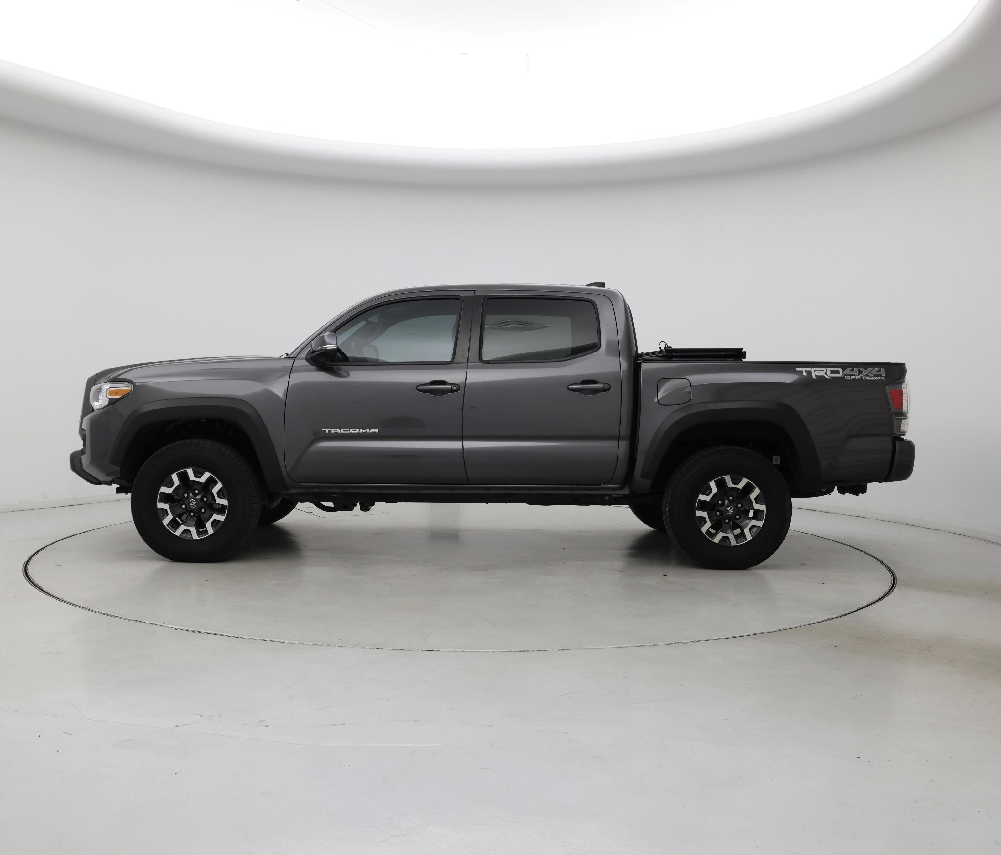 Thumbnail: 2021 Toyota Tacoma - 3