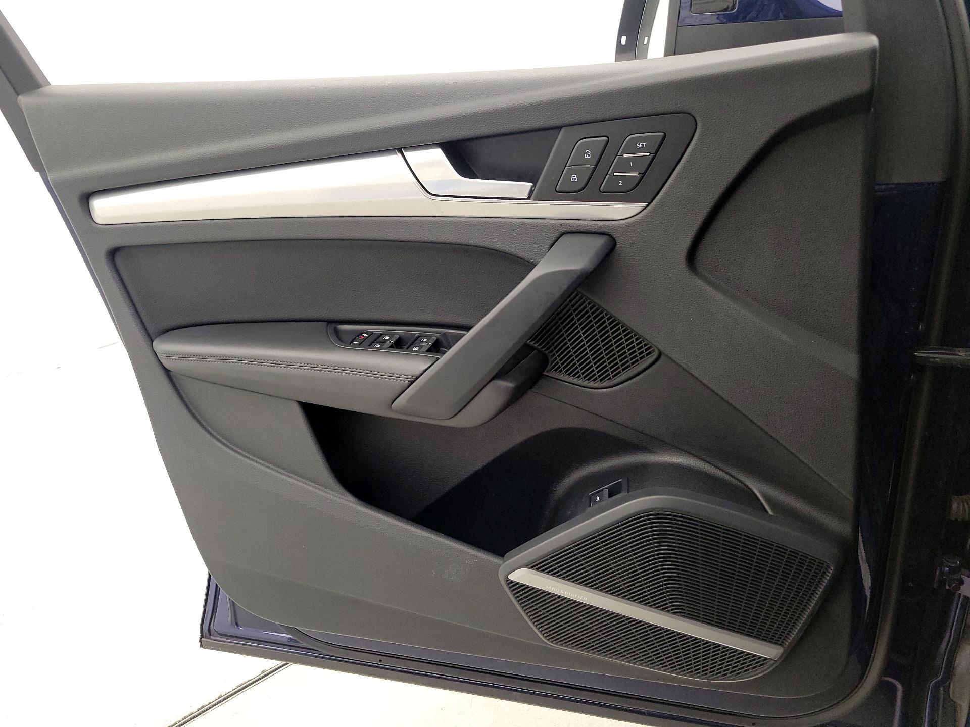 Thumbnail: 2019 Audi Q5 - 12