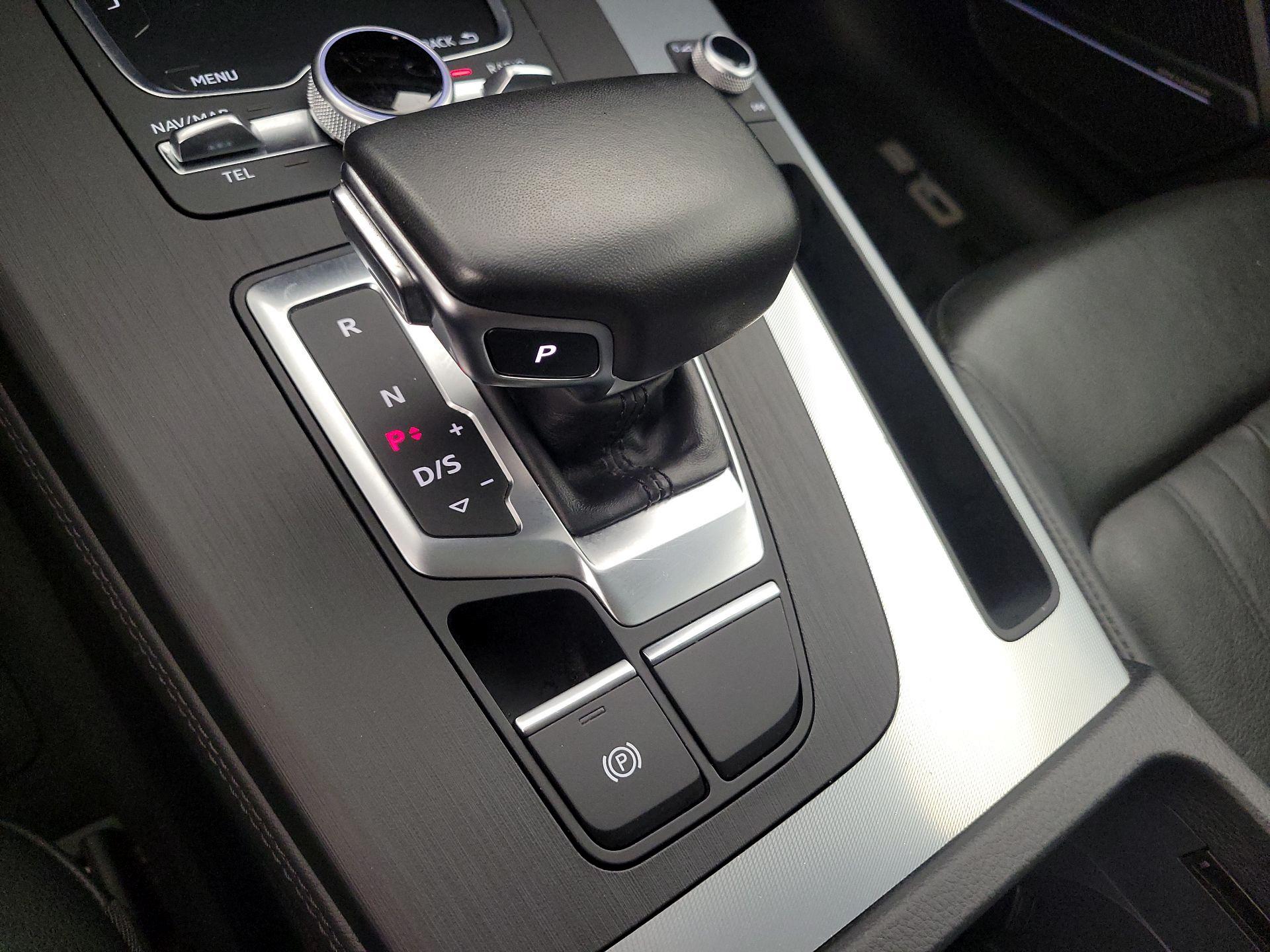Thumbnail: 2019 Audi Q5 - 18