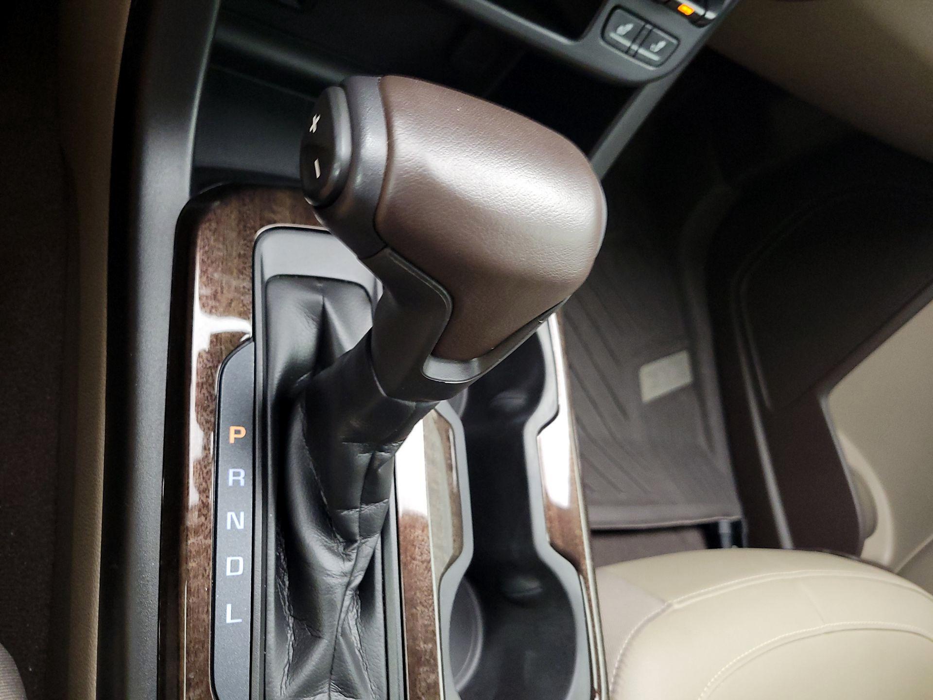 Thumbnail: 2019 GMC Canyon - 18