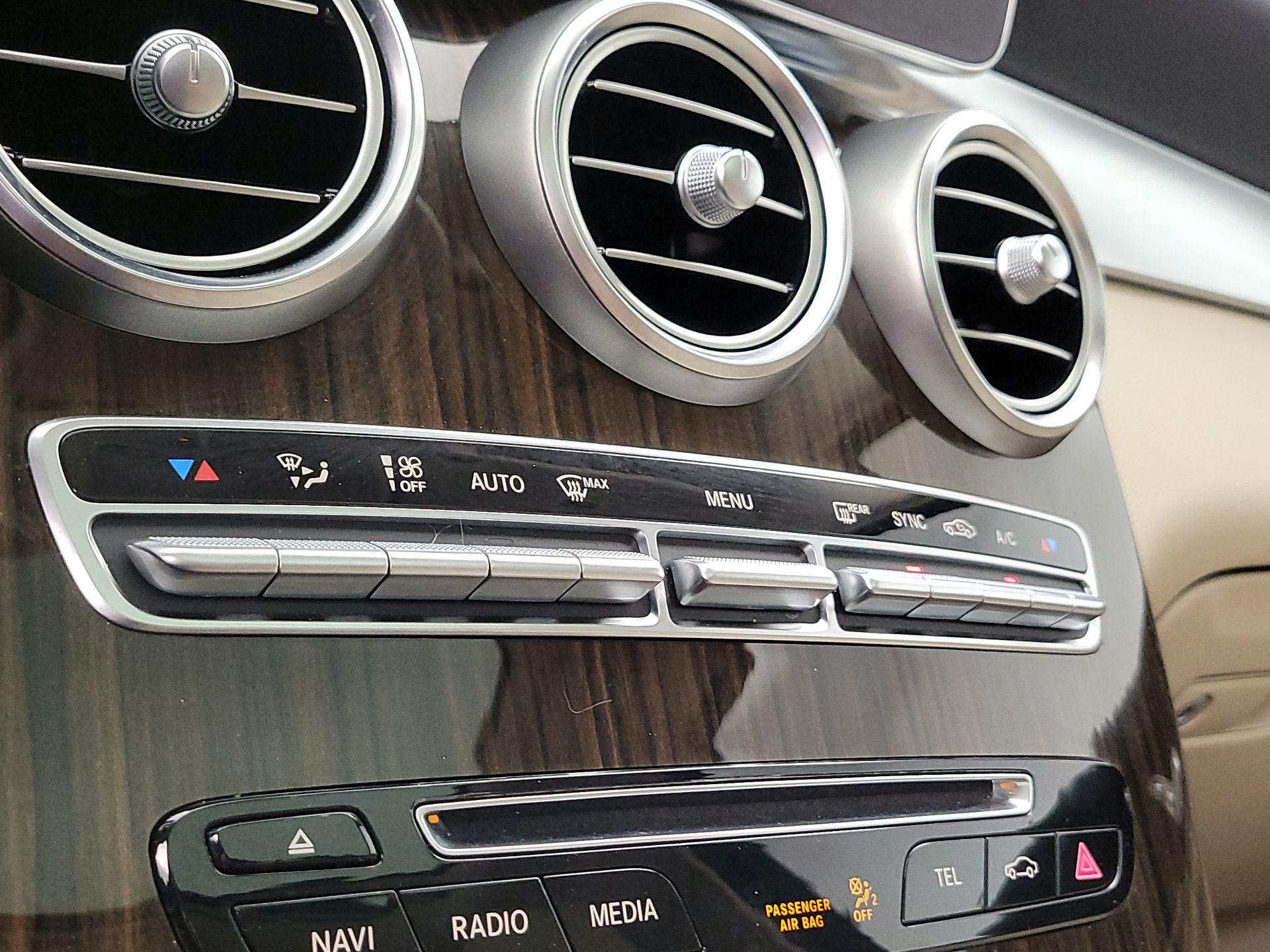 Thumbnail: 2018 Mercedes-Benz GLC - 16