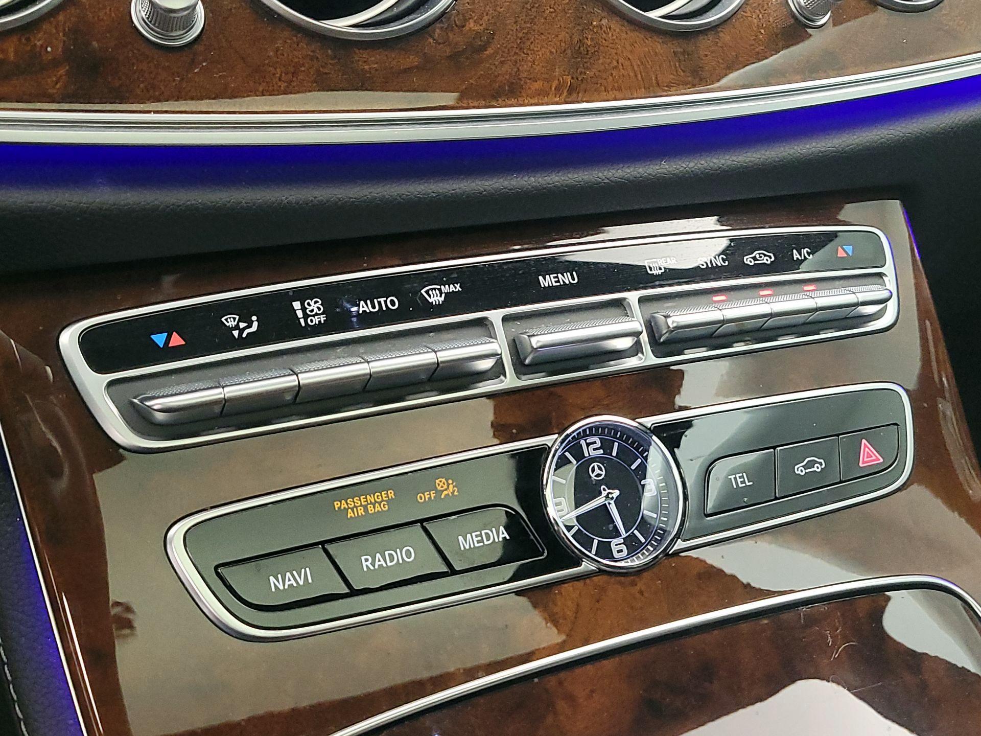 Thumbnail: 2019 Mercedes-Benz E-Class - 17