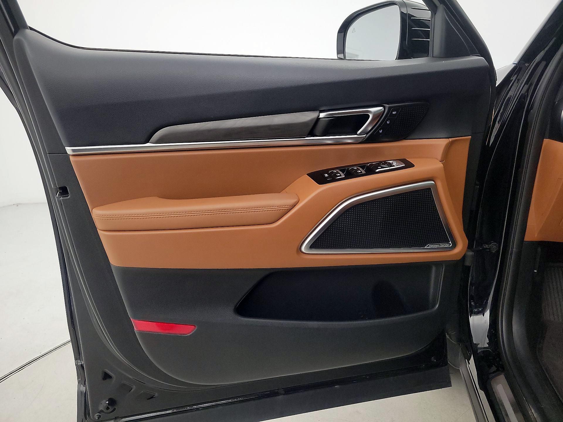 Thumbnail: 2023 Kia Telluride - 12