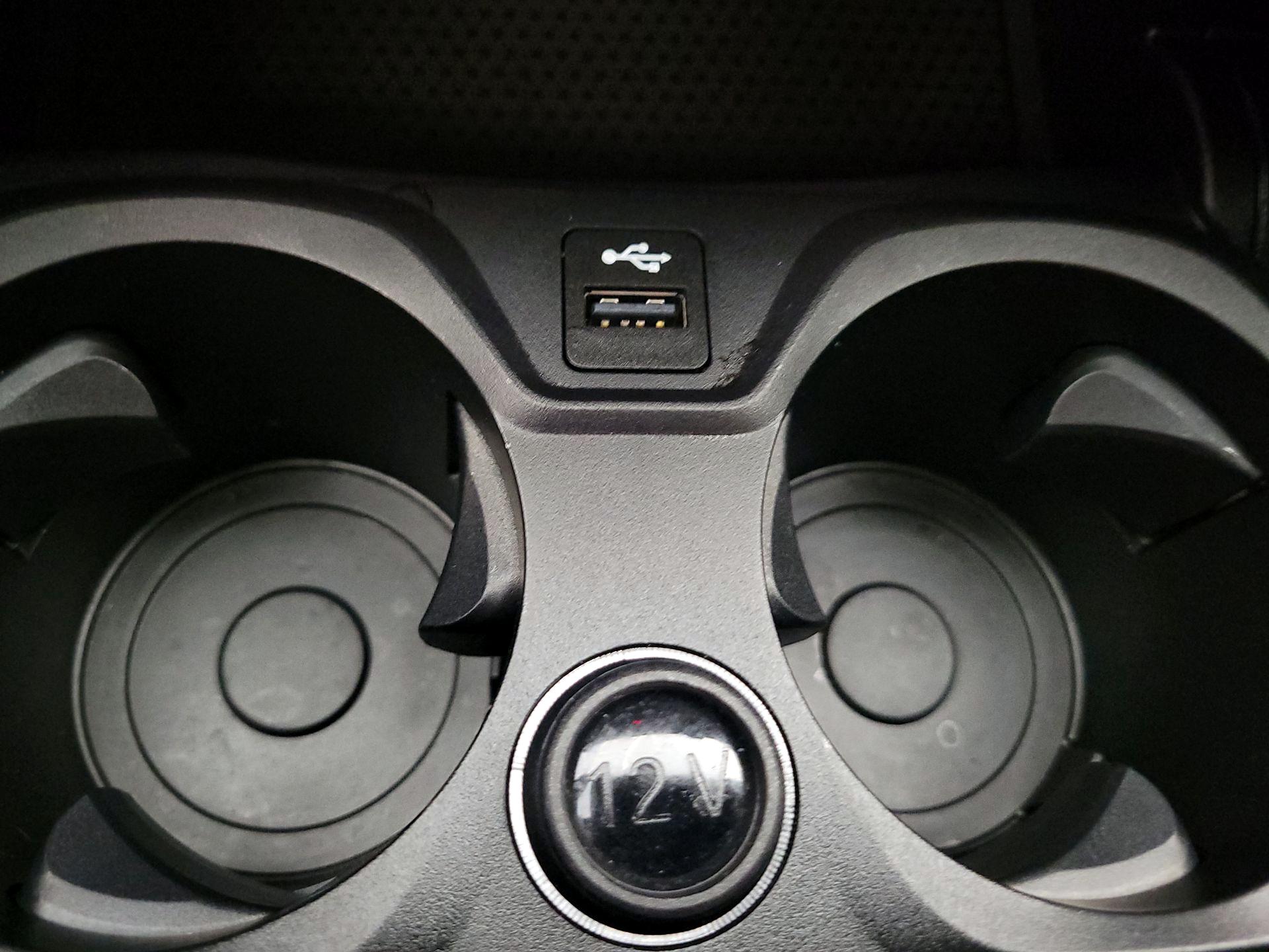 Thumbnail: 2024 BMW M2 - 19