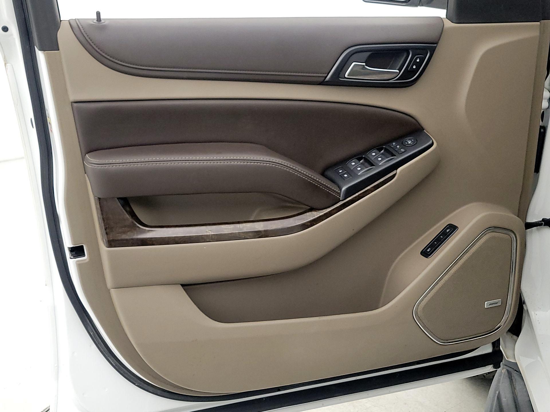 Thumbnail: 2015 Chevrolet Tahoe - 12