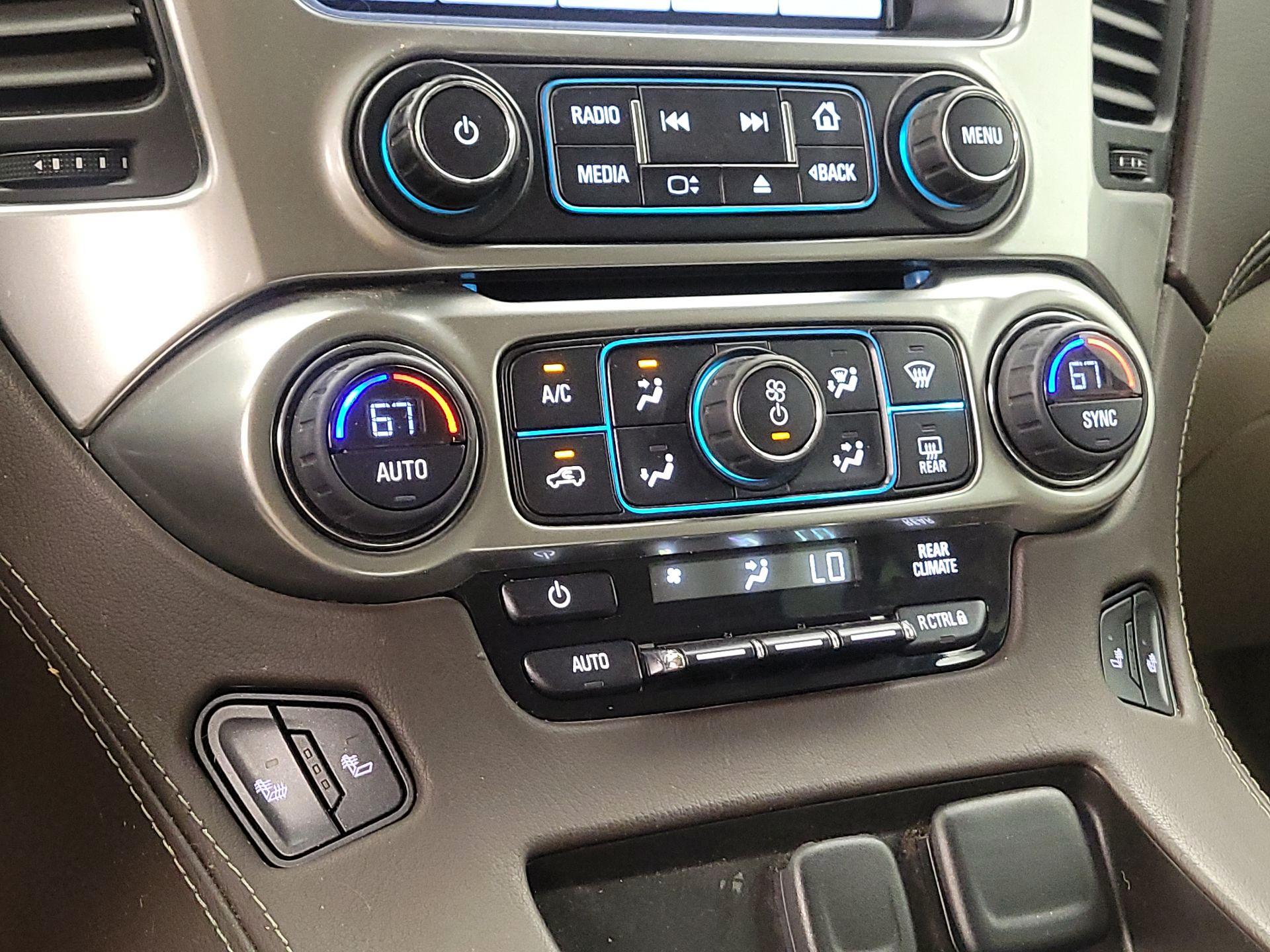 Thumbnail: 2015 Chevrolet Tahoe - 17