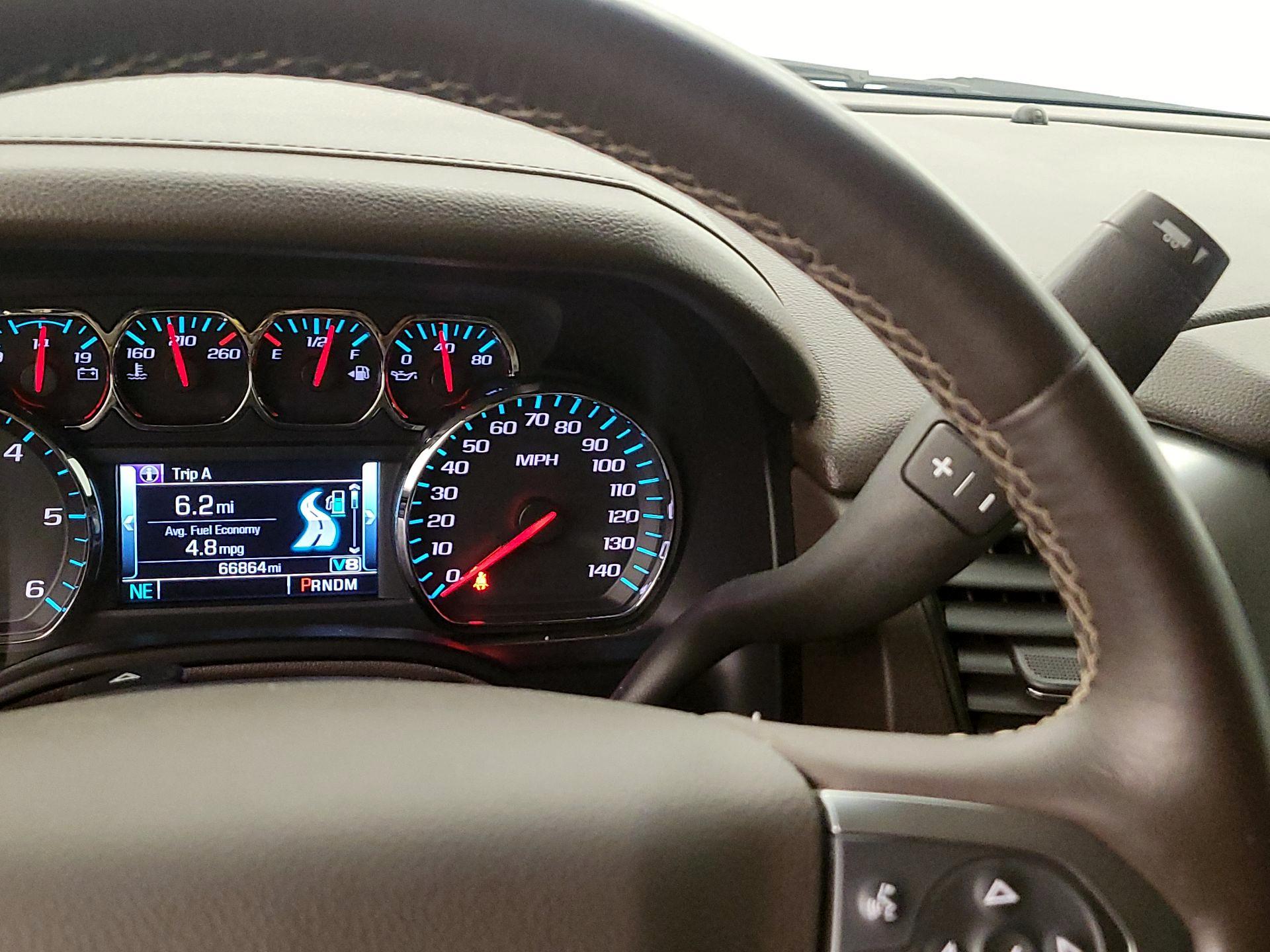 Thumbnail: 2015 Chevrolet Tahoe - 18