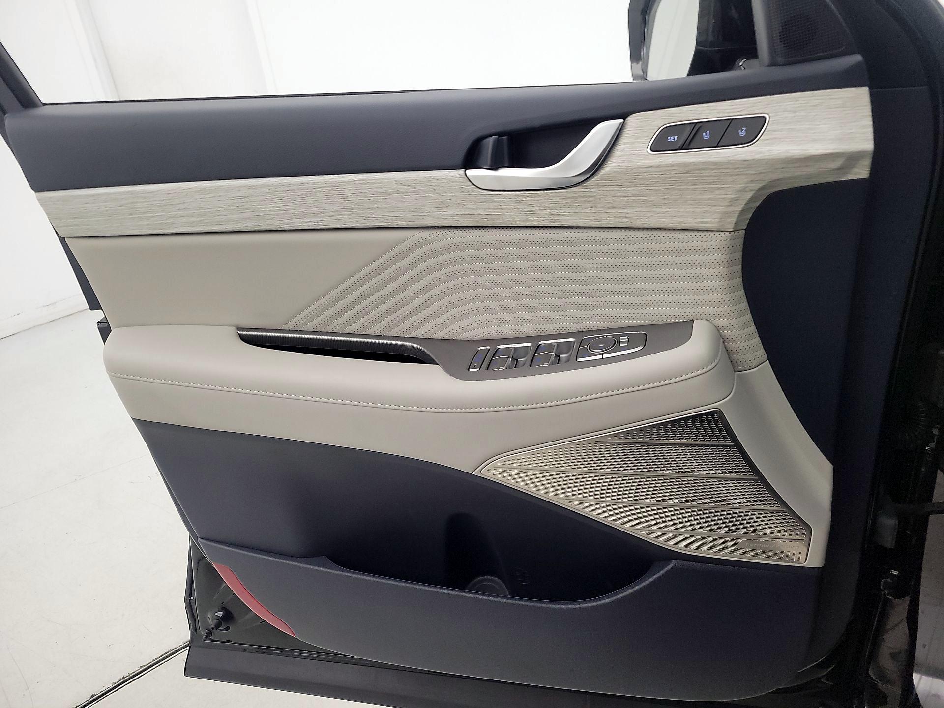 Thumbnail: 2025 Hyundai Palisade - 12