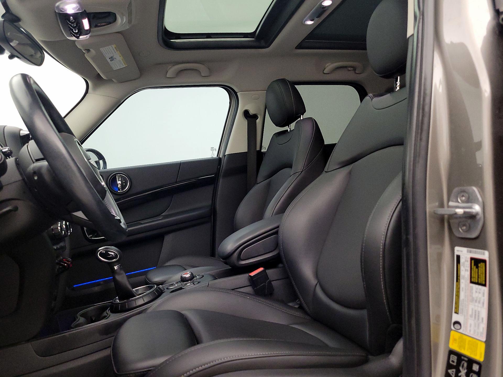 Thumbnail: 2017 MINI Cooper Countryman - 18