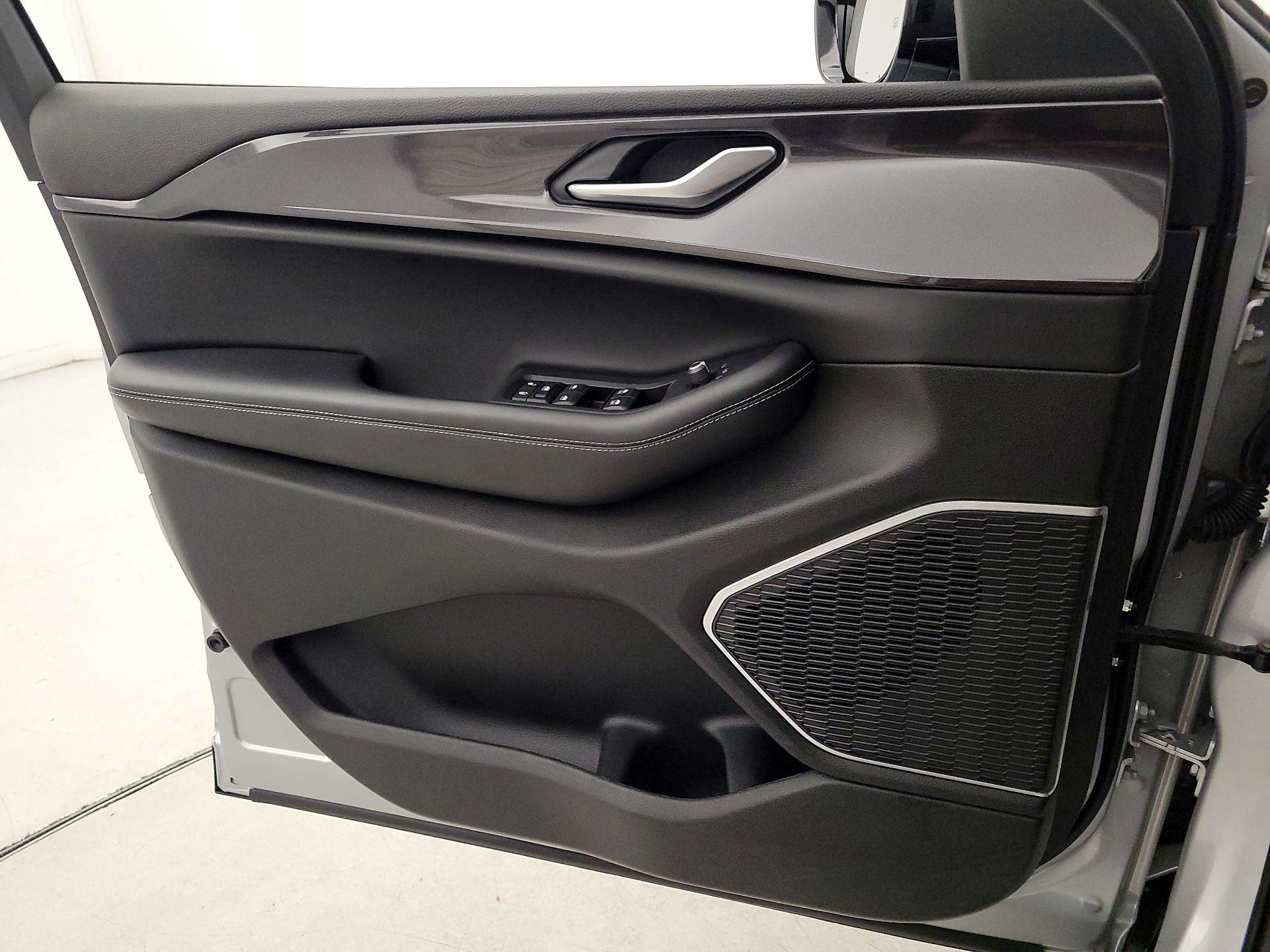 Thumbnail: 2022 Jeep Grand Cherokee L - 12