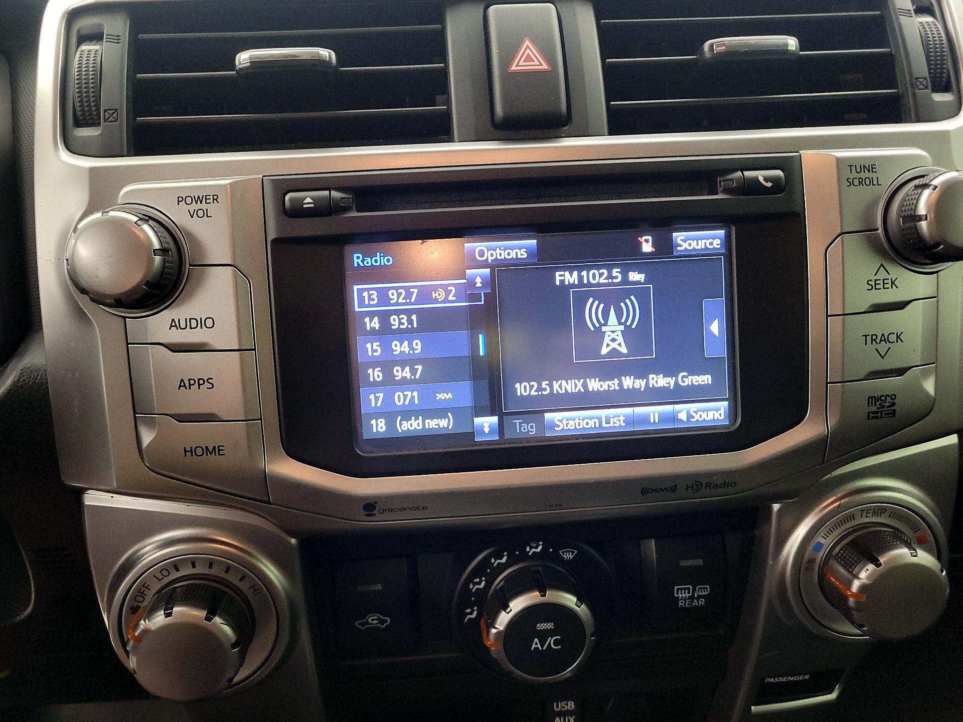 Thumbnail: 2018 Toyota 4Runner - 16