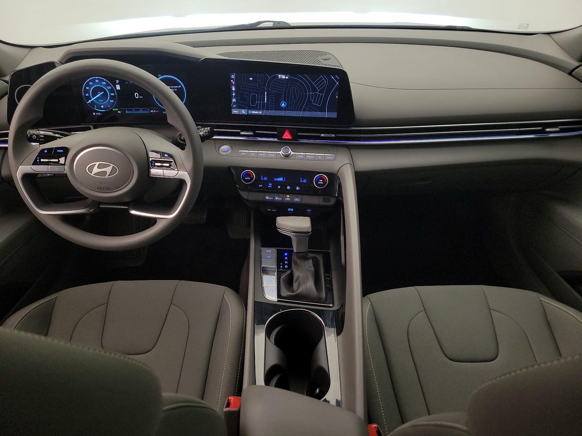 Thumbnail: 2024 Hyundai Elantra - 9