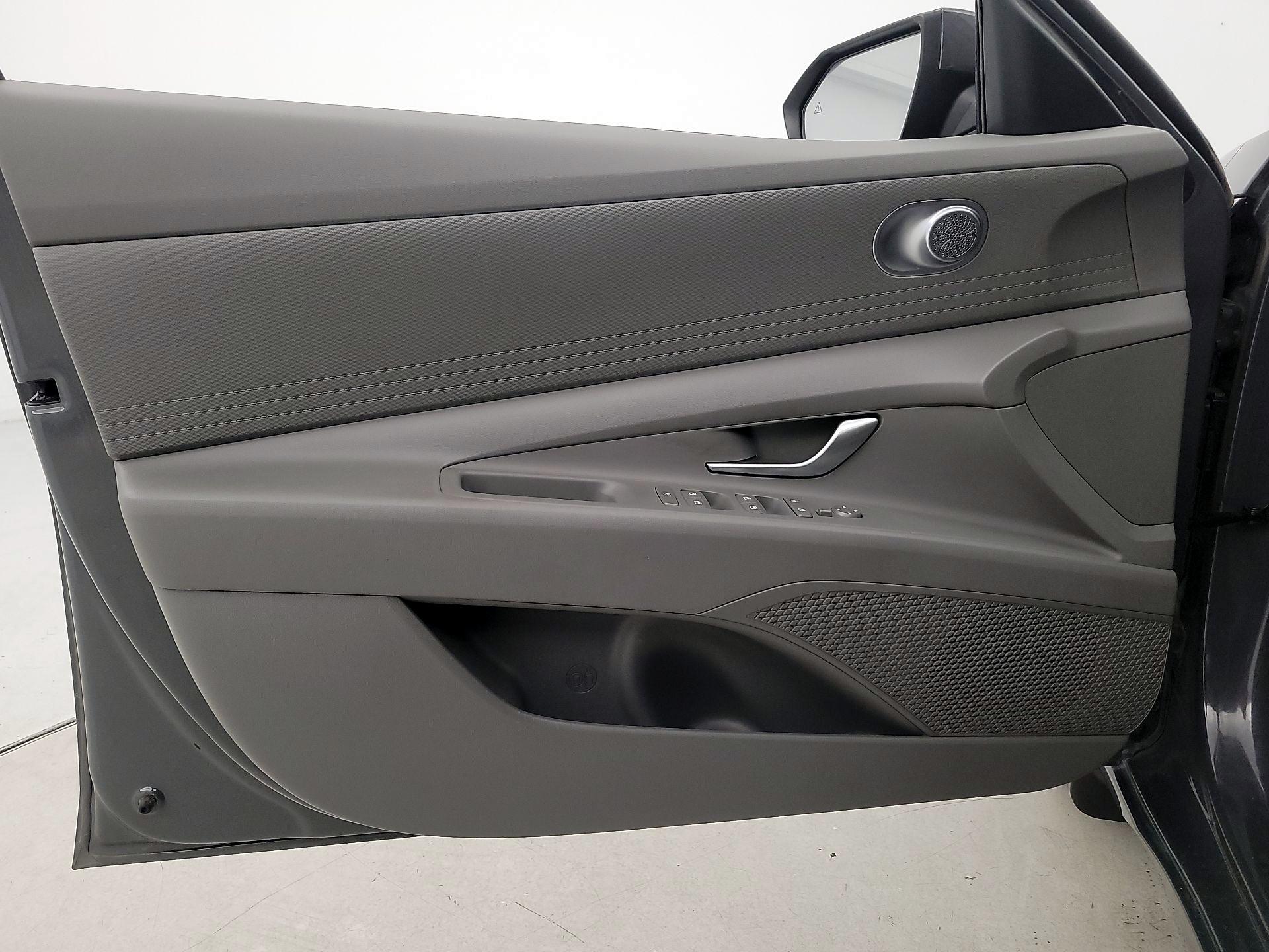 Thumbnail: 2024 Hyundai Elantra - 12