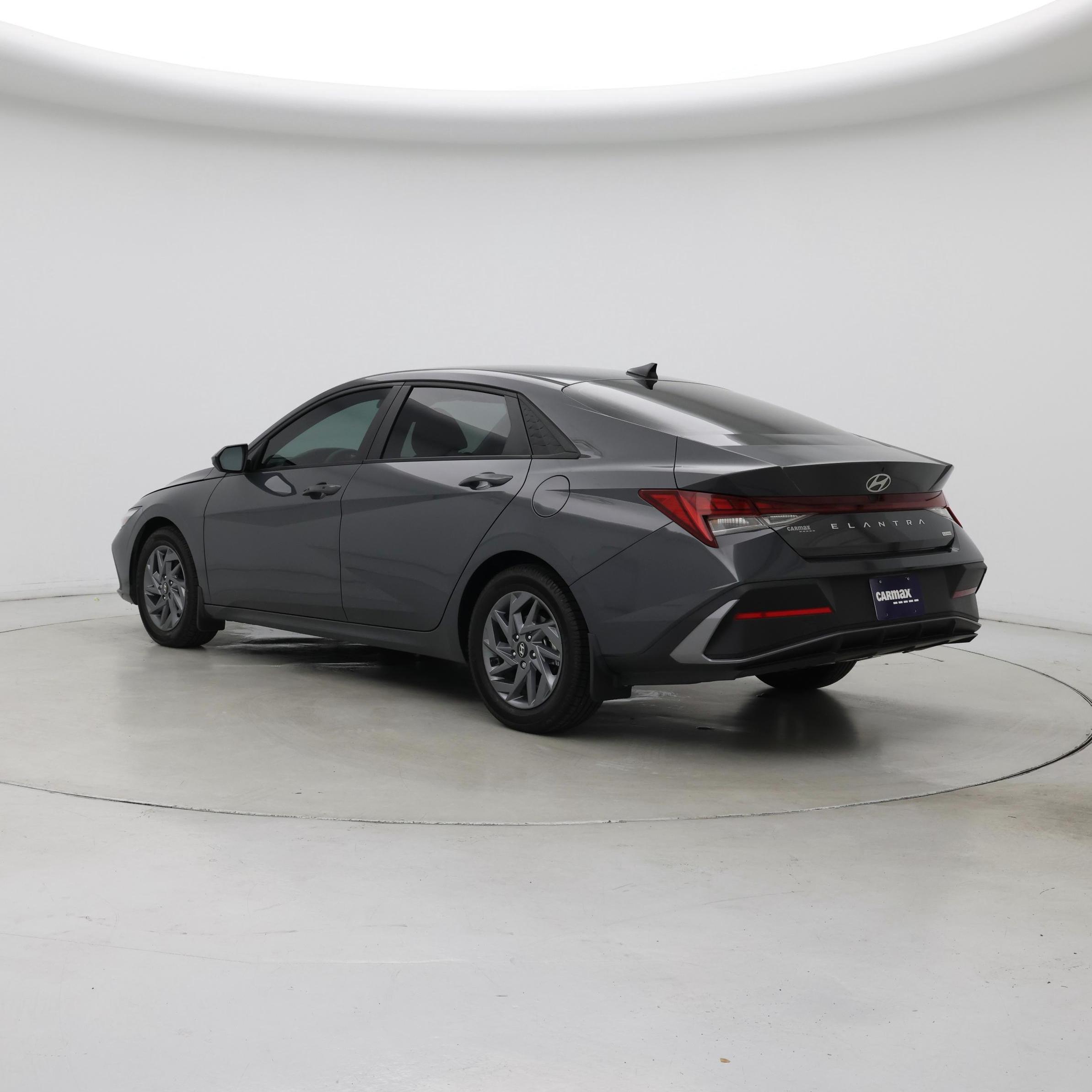 Thumbnail: 2024 Hyundai Elantra - 2