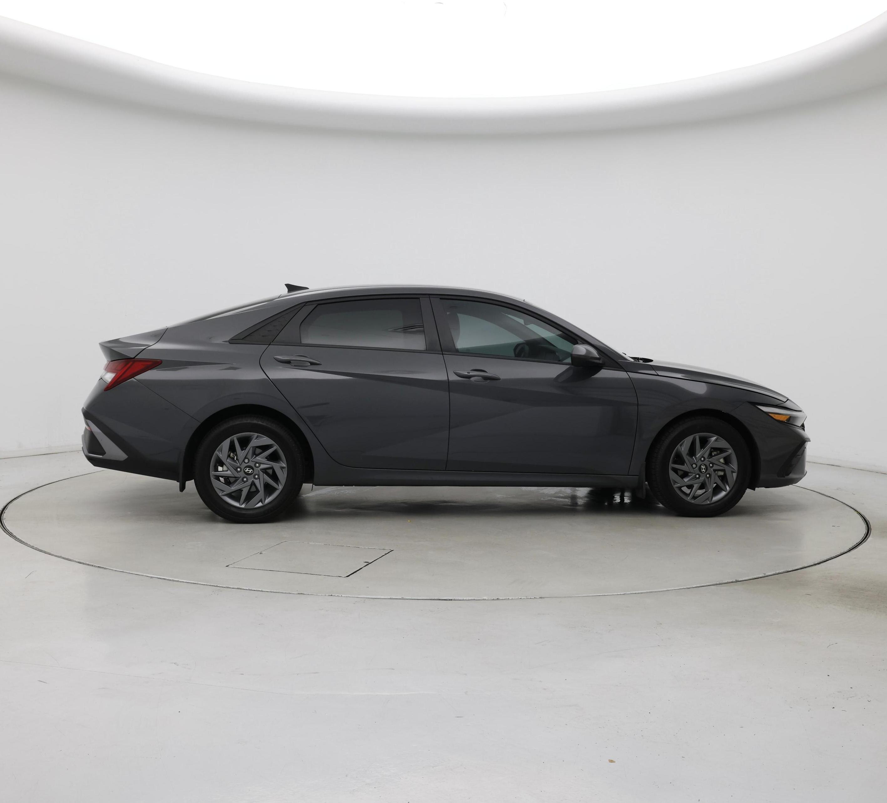 Thumbnail: 2024 Hyundai Elantra - 7