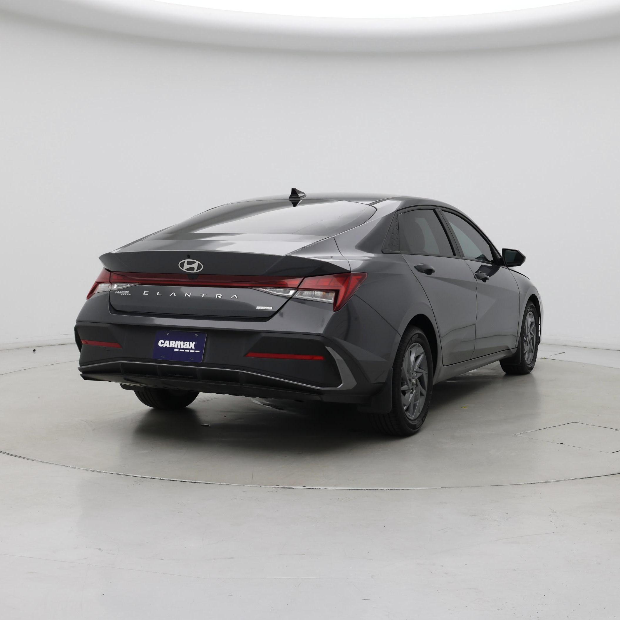 Thumbnail: 2024 Hyundai Elantra - 8
