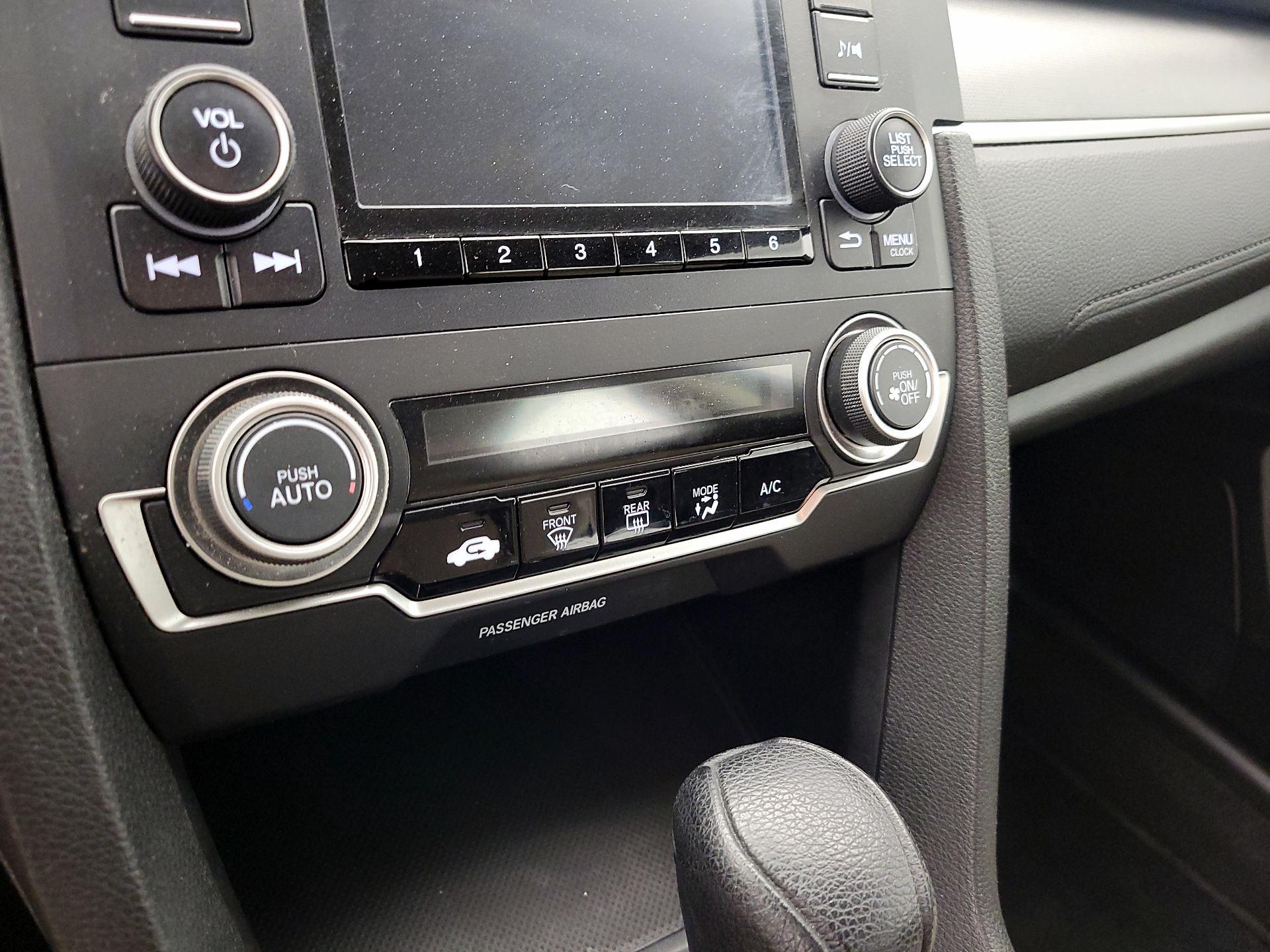 Thumbnail: 2016 Honda Civic - 16