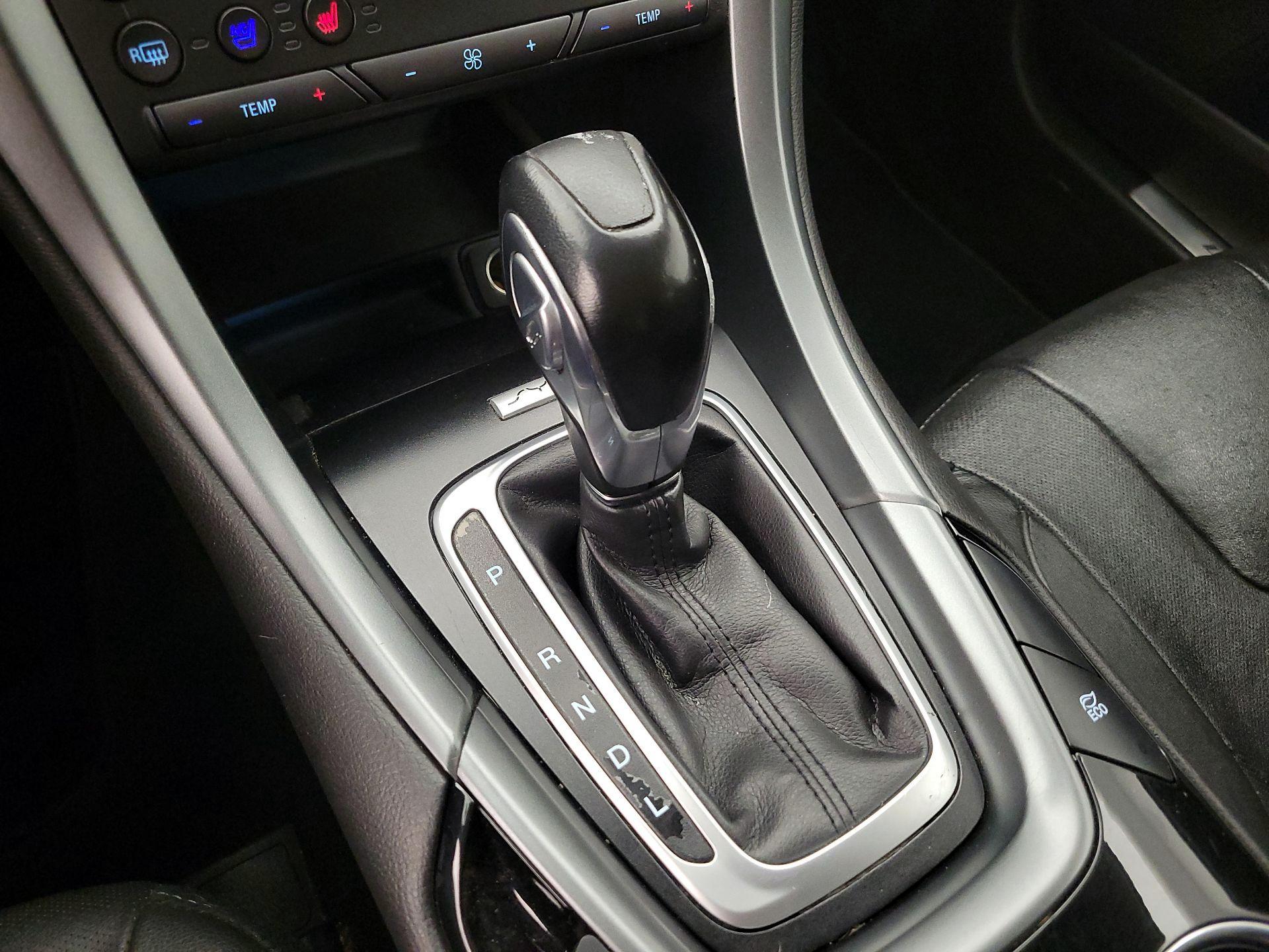 Thumbnail: 2016 Ford Fusion - 17