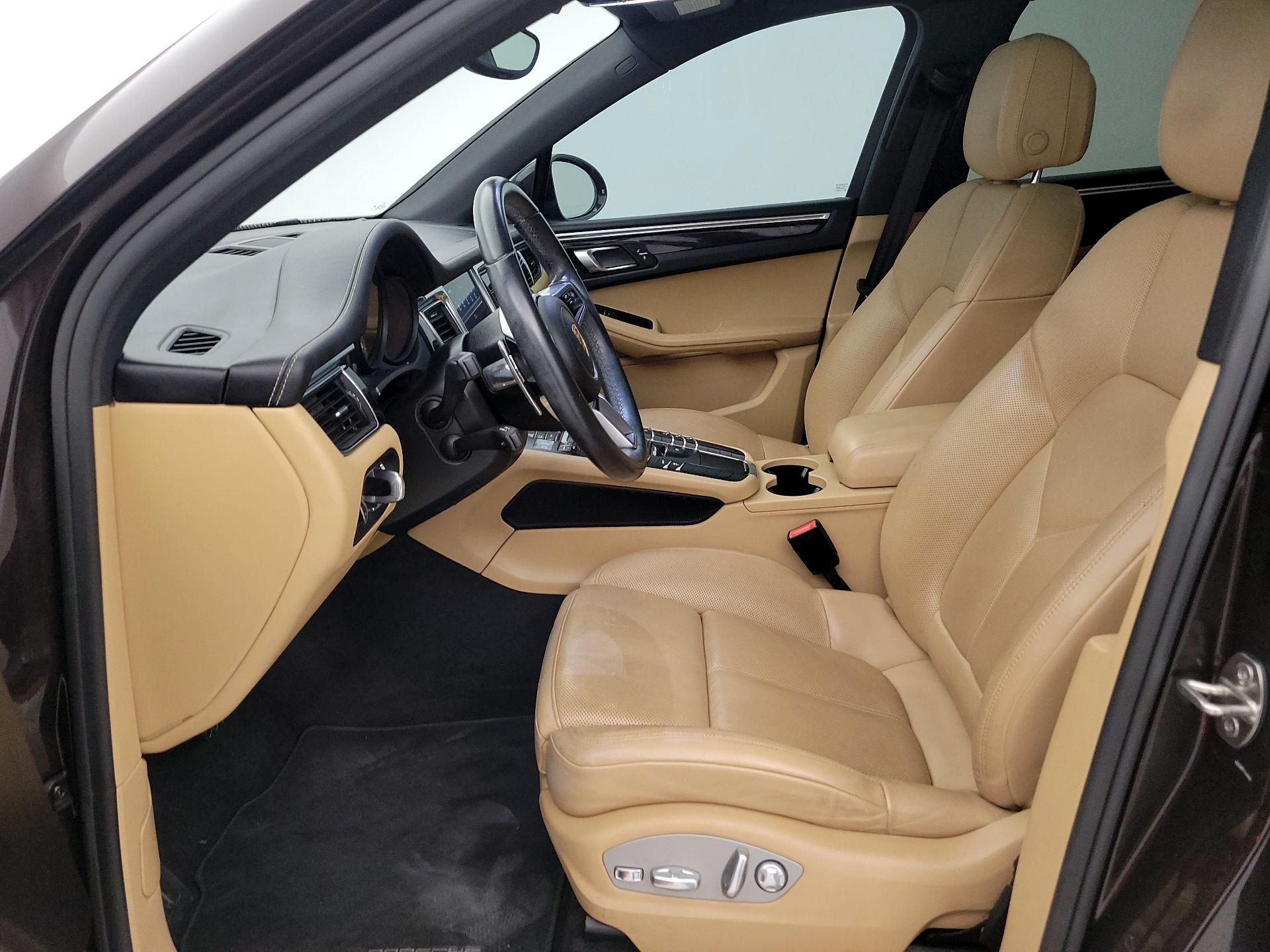 Thumbnail: 2017 Porsche Macan - 11