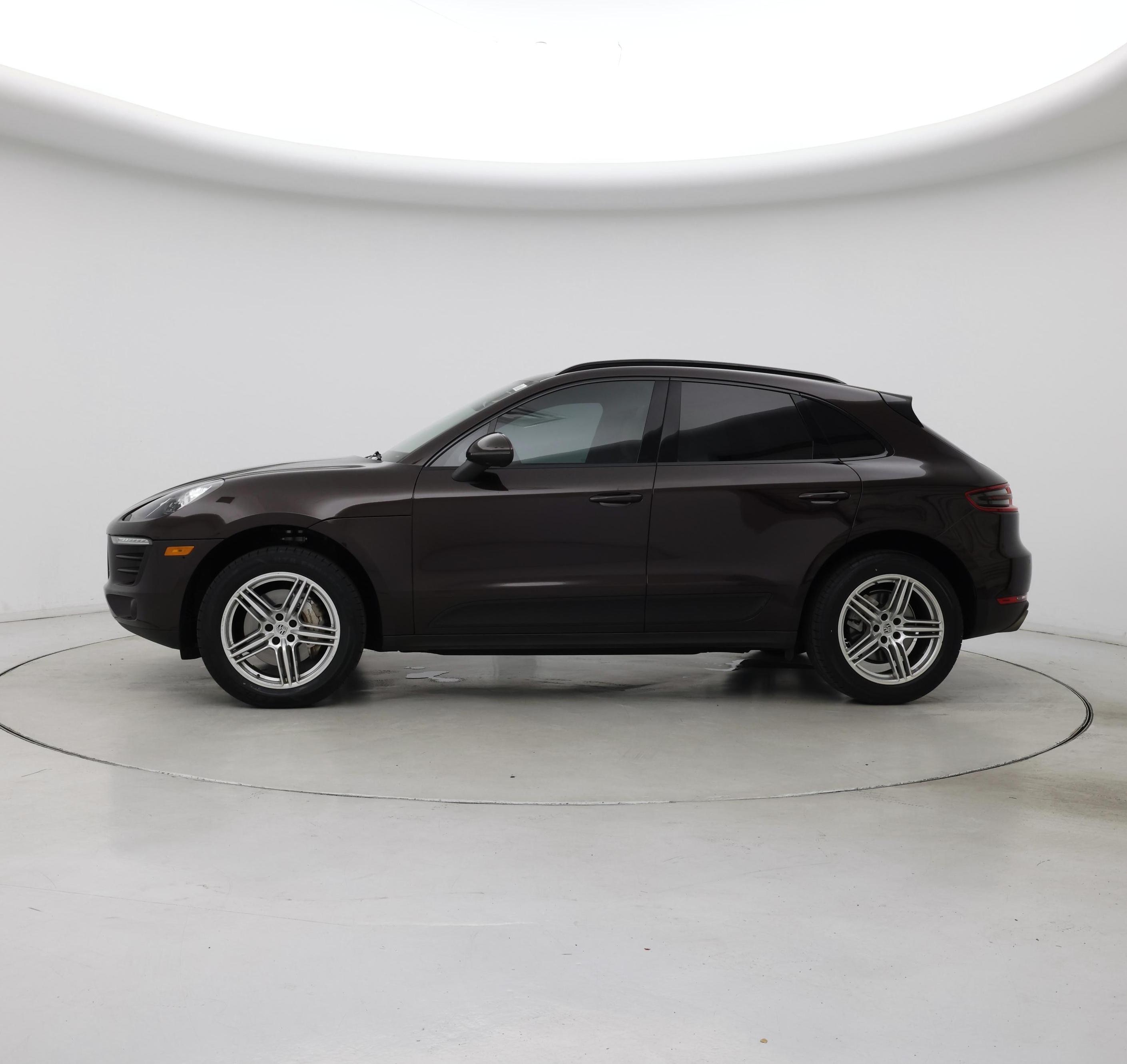 Thumbnail: 2017 Porsche Macan - 3
