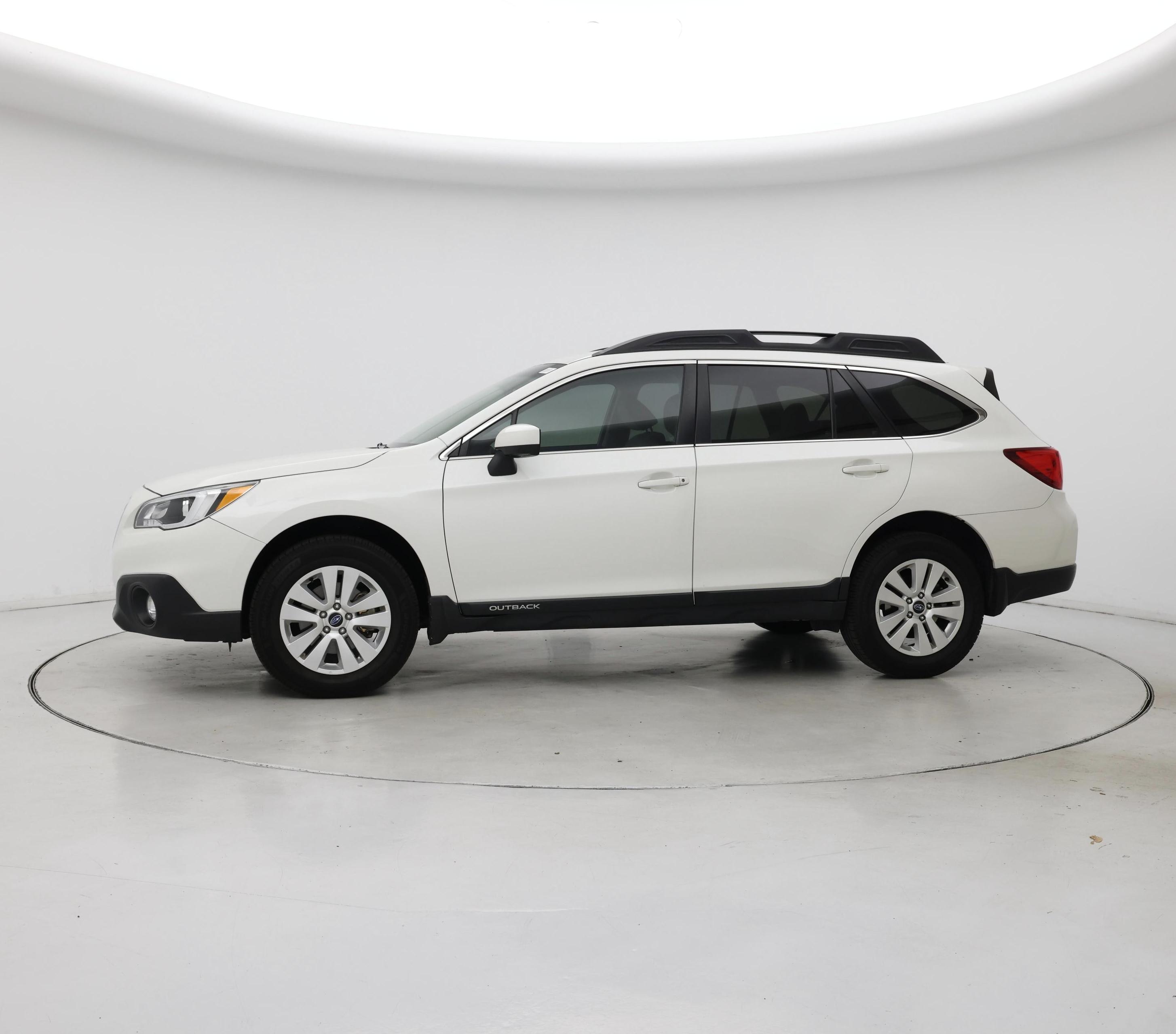 Thumbnail: 2015 Subaru Outback - 3