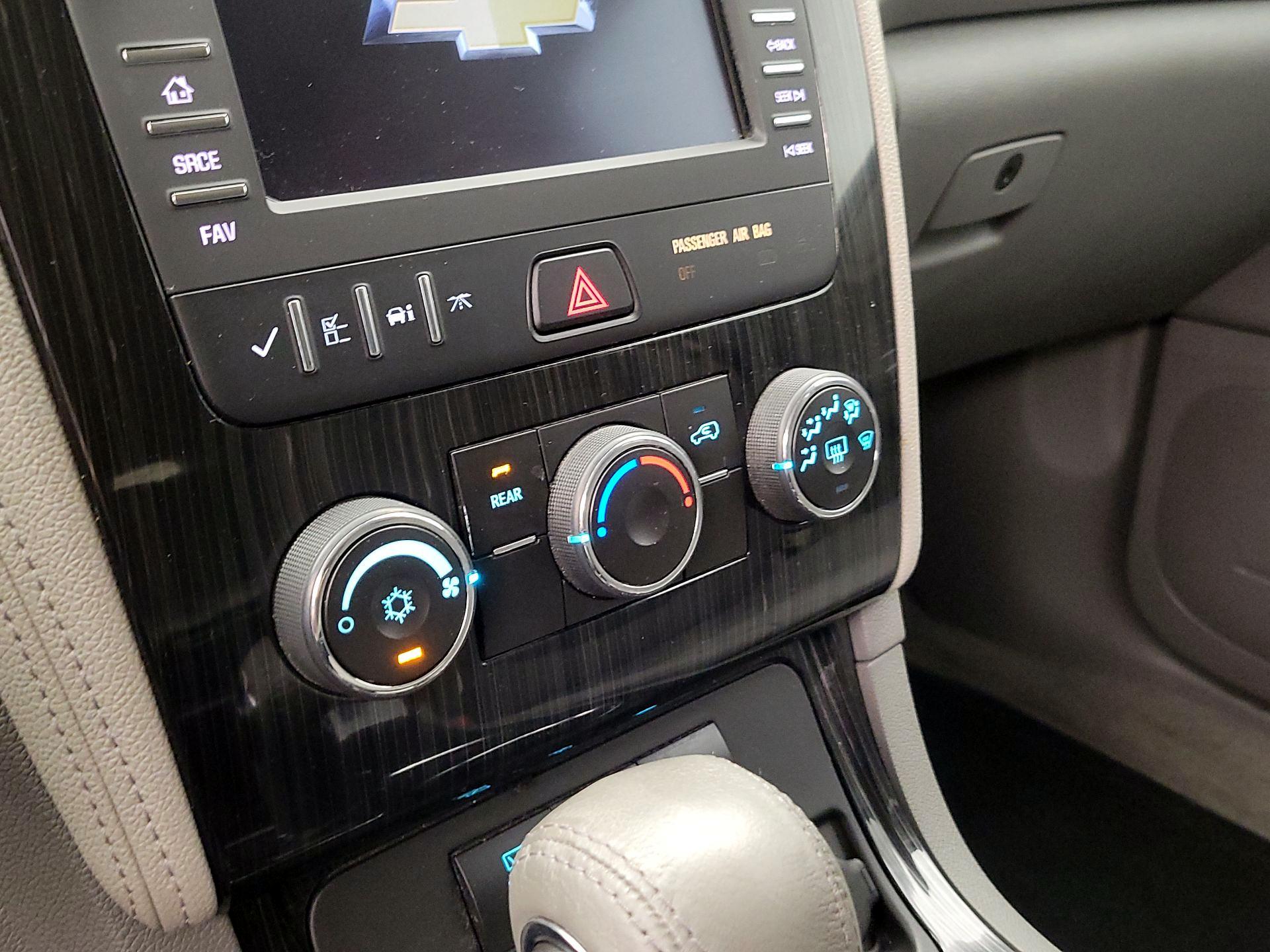 Thumbnail: 2017 Chevrolet Traverse - 16