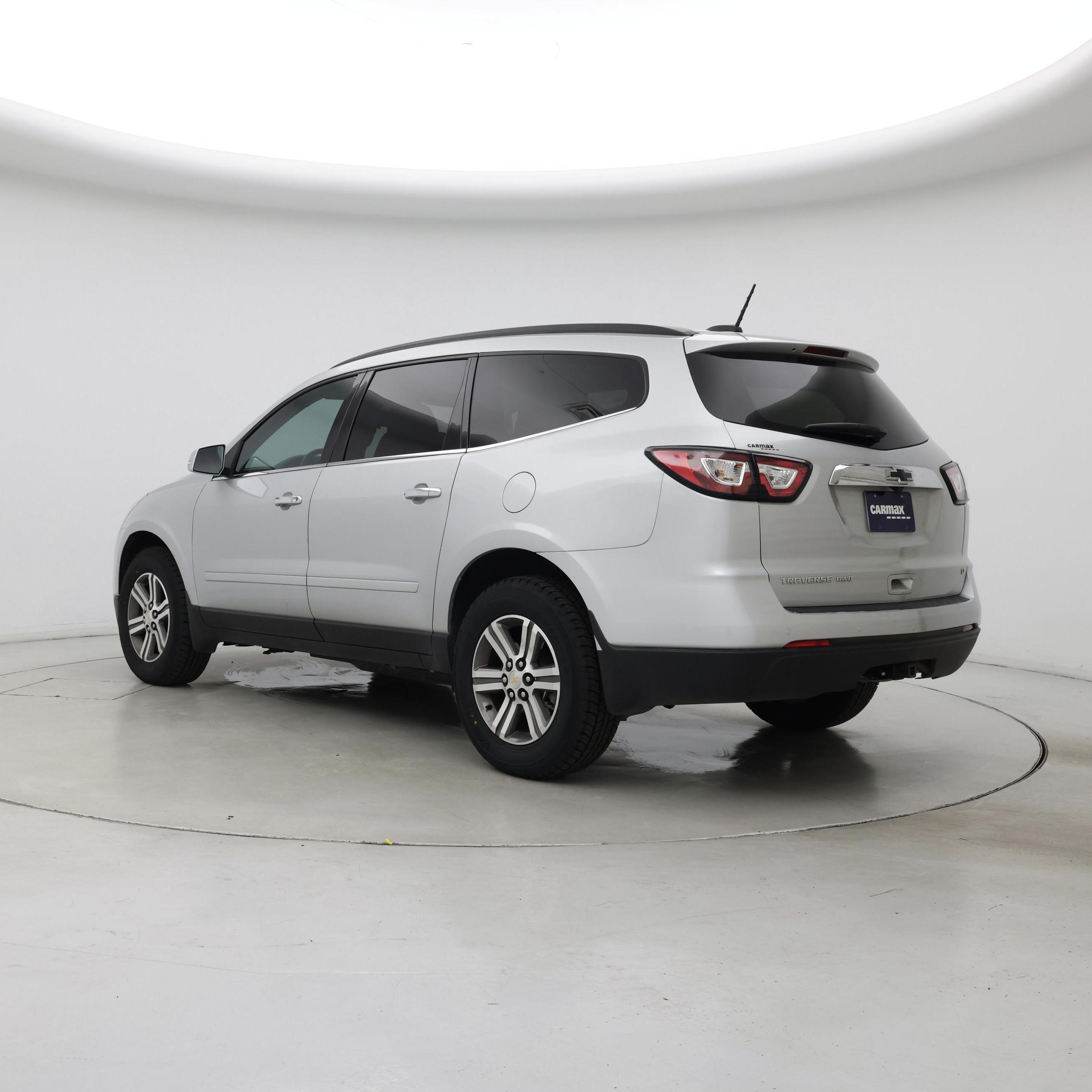 Thumbnail: 2017 Chevrolet Traverse - 2