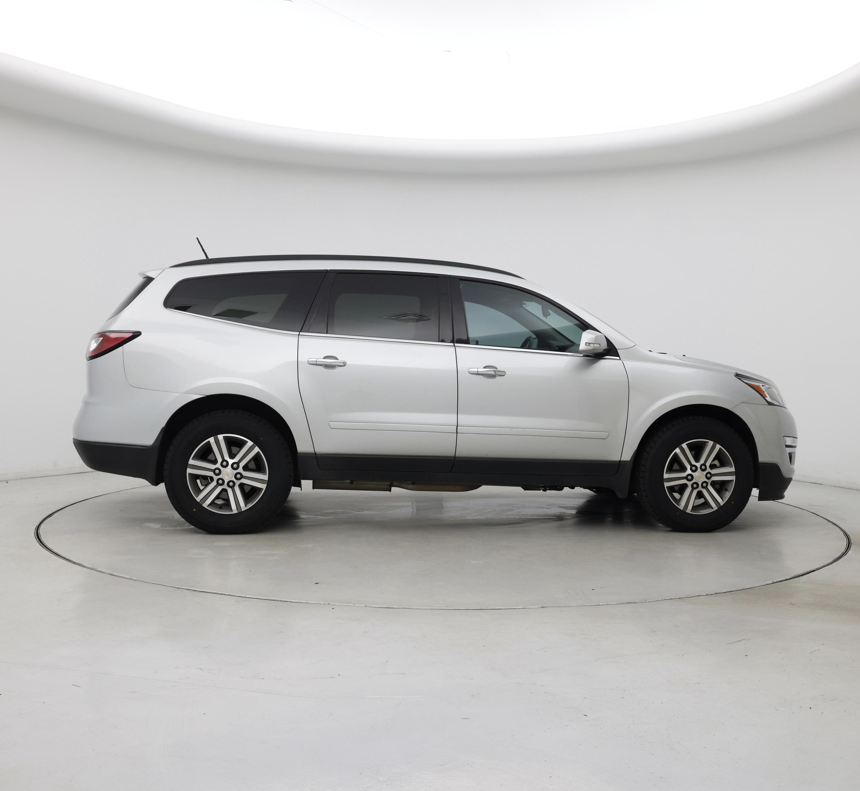 Thumbnail: 2017 Chevrolet Traverse - 7