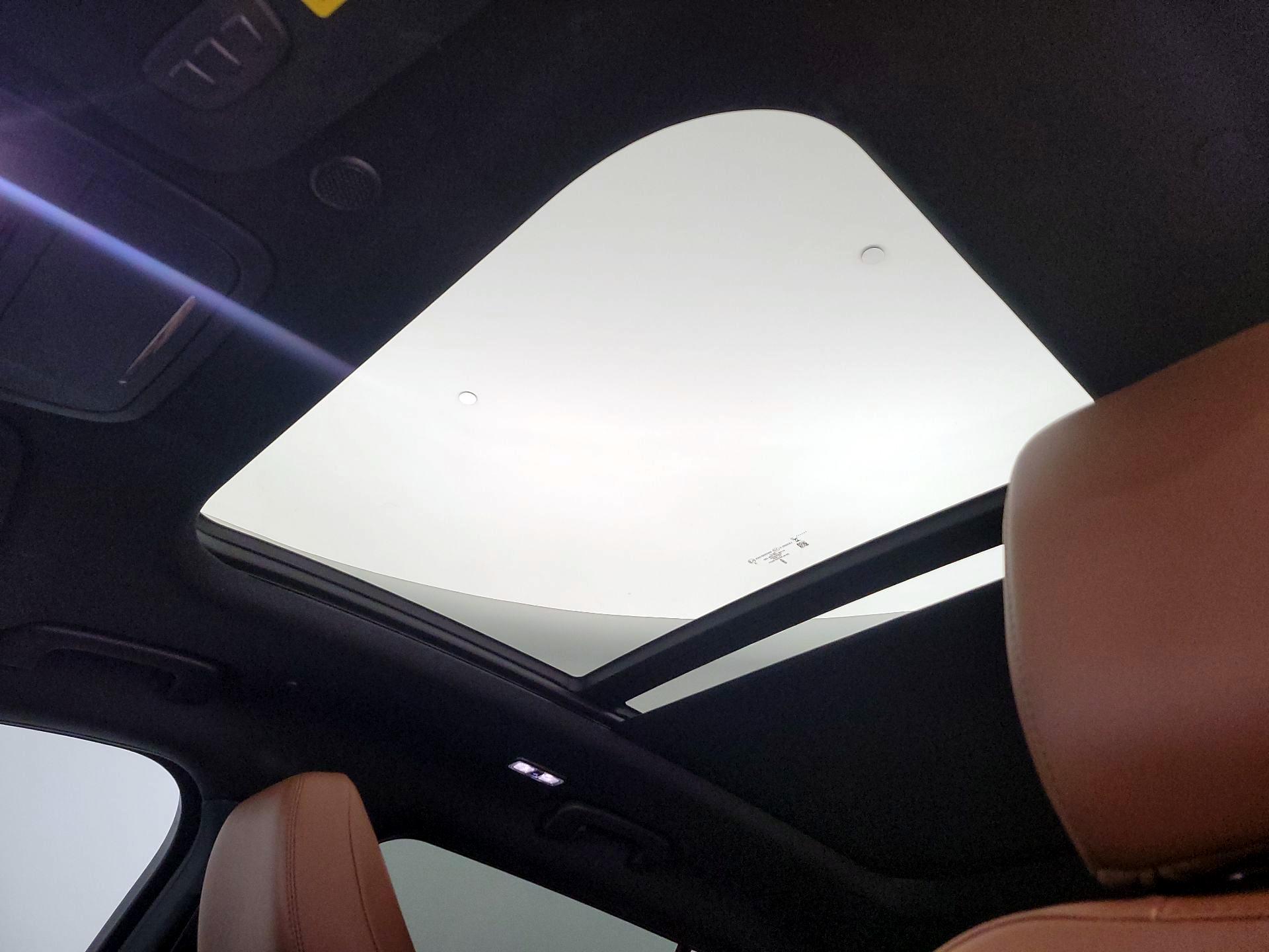 Thumbnail: 2023 Lincoln Aviator - 20