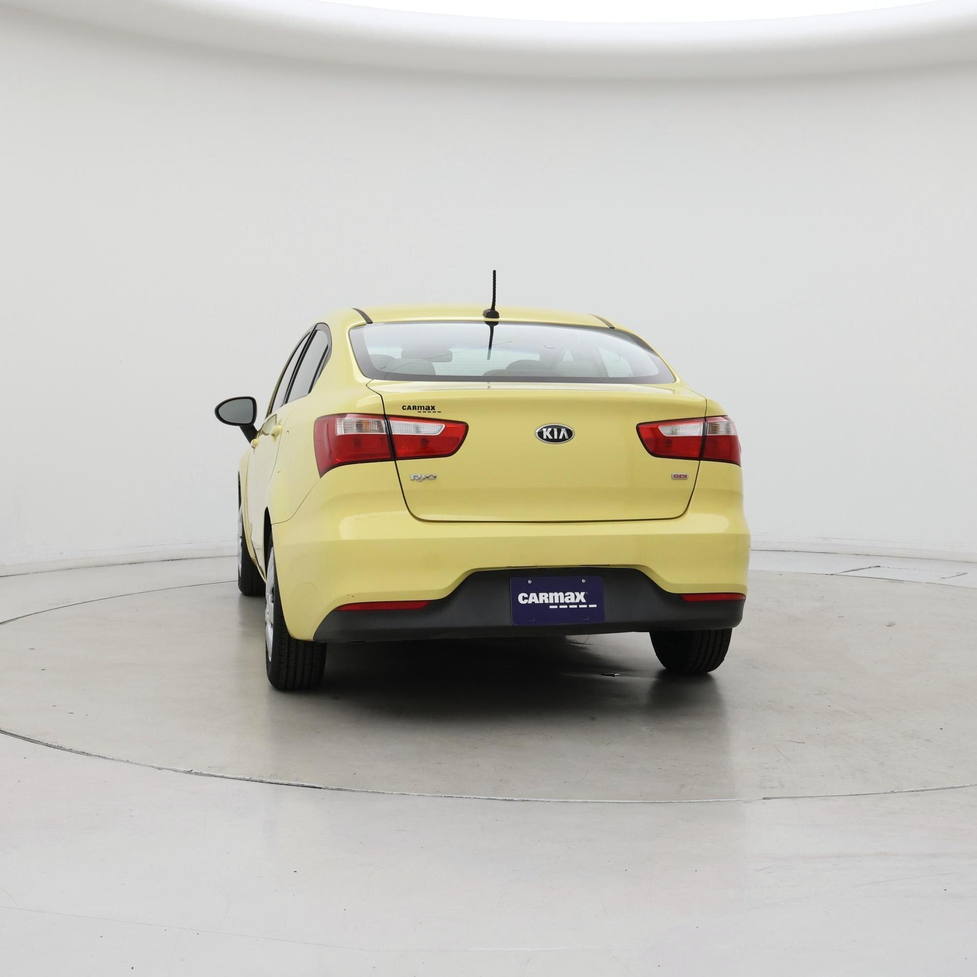 Thumbnail: 2016 Kia Rio - 6