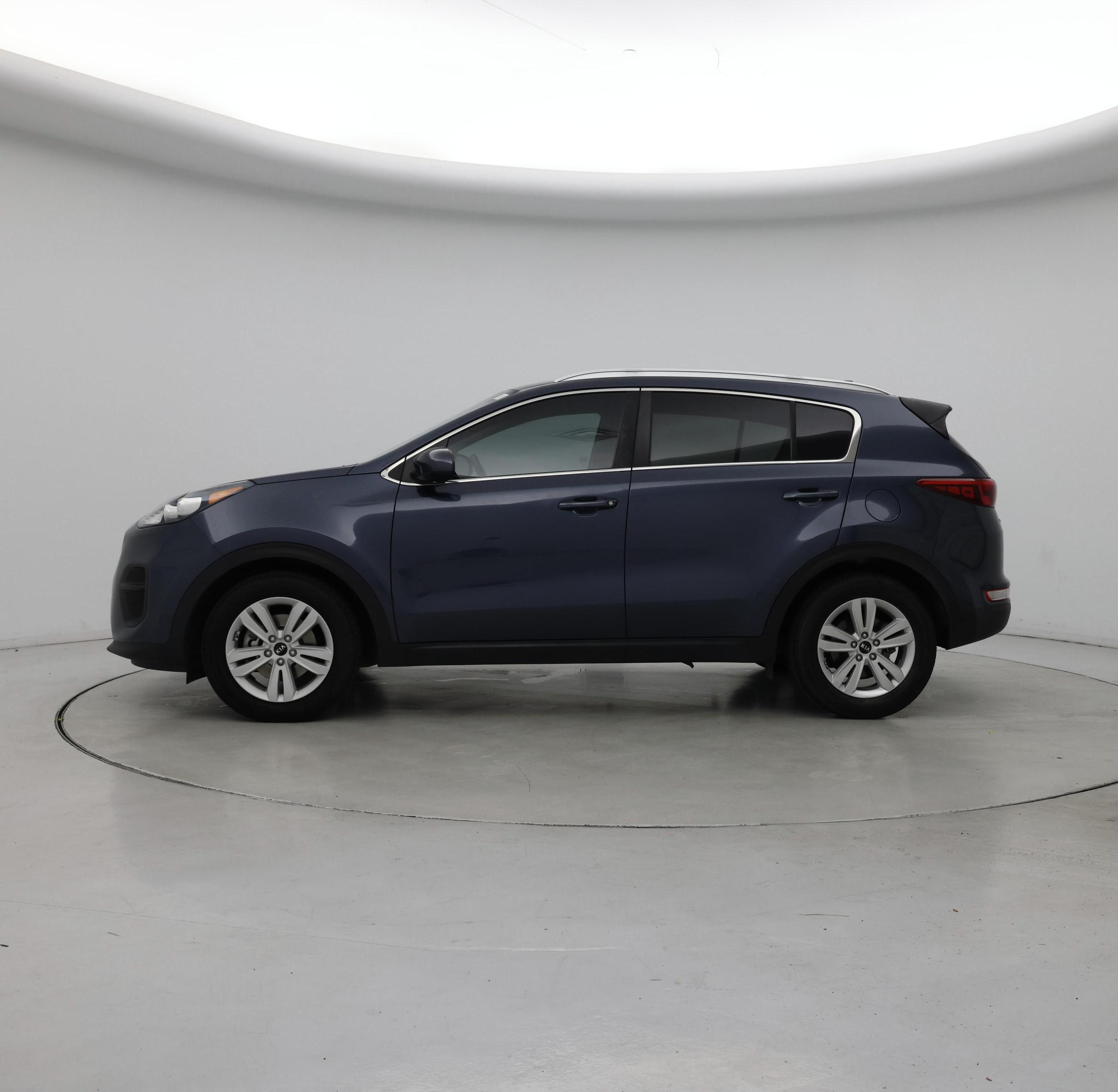 Thumbnail: 2019 Kia Sportage - 3