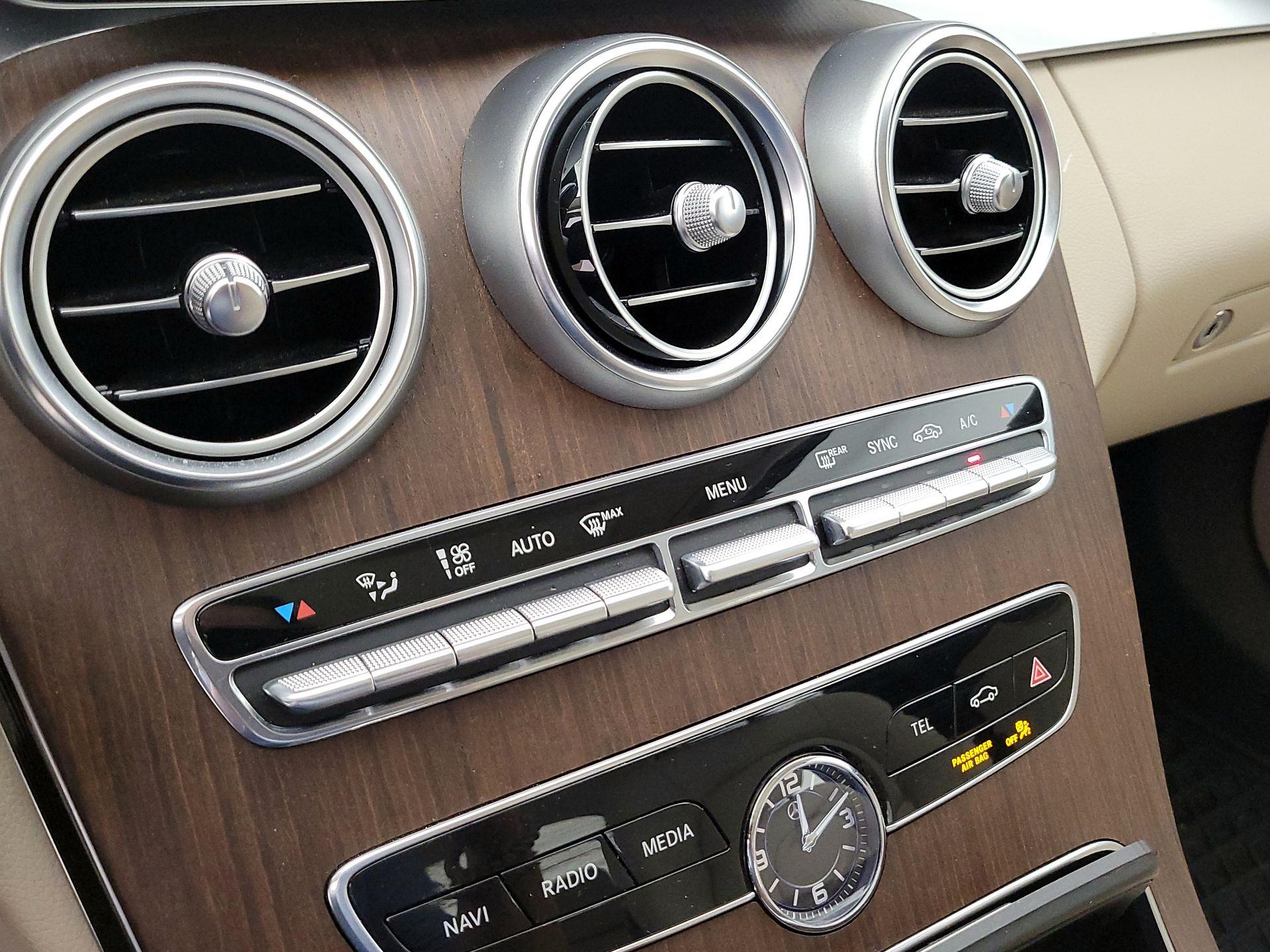 Thumbnail: 2021 Mercedes-Benz C-Class - 16