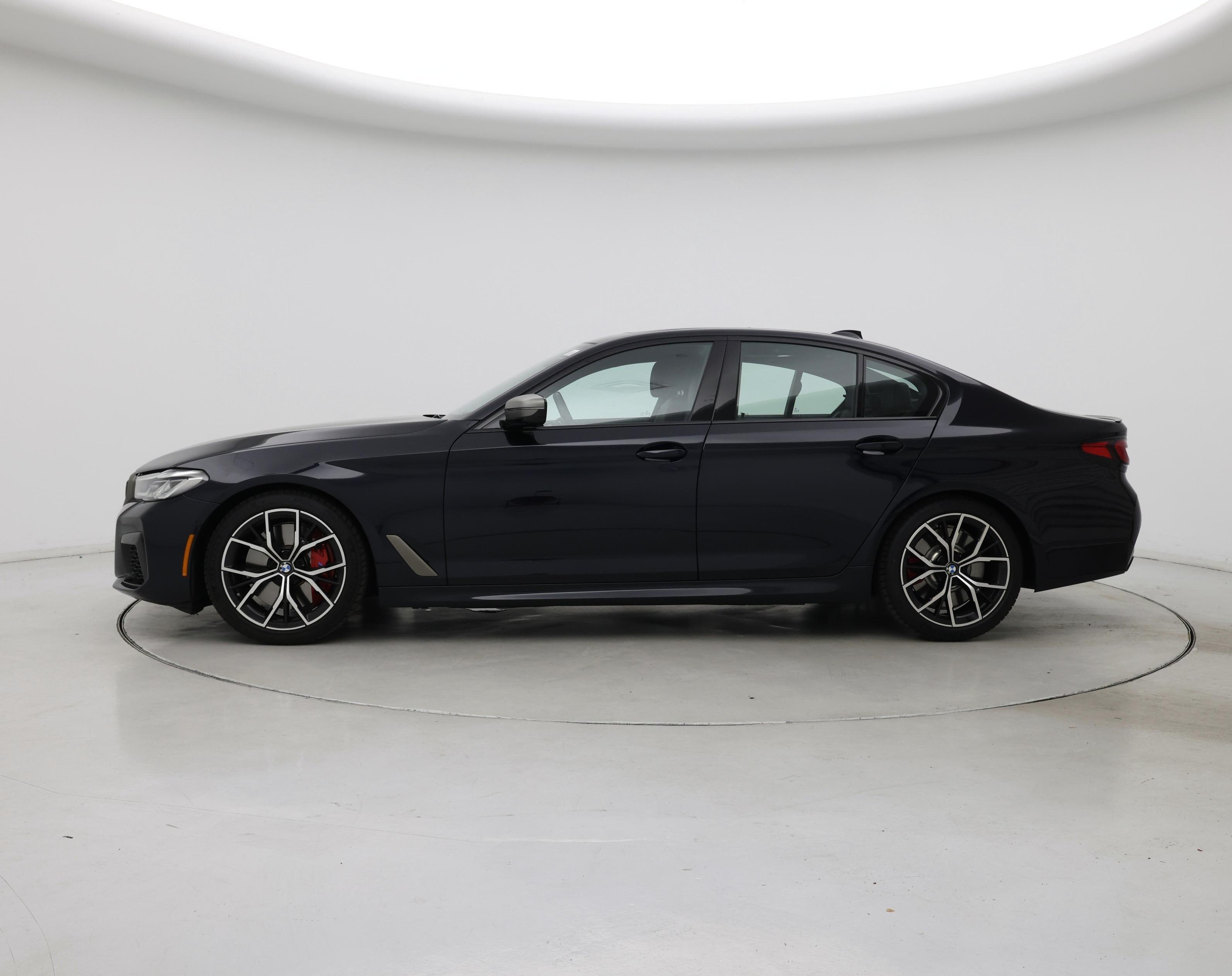 Thumbnail: 2022 BMW 5 Series - 3