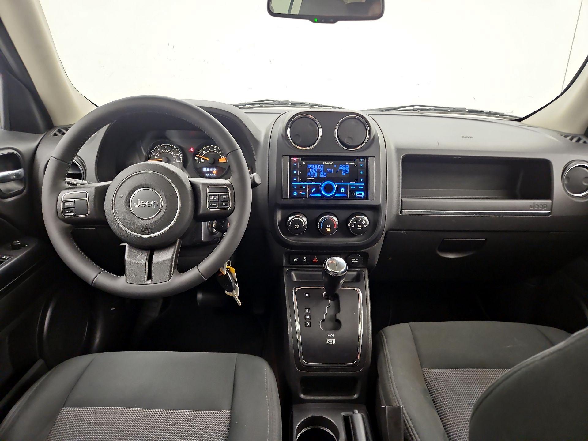 Thumbnail: 2014 Jeep Patriot - 9