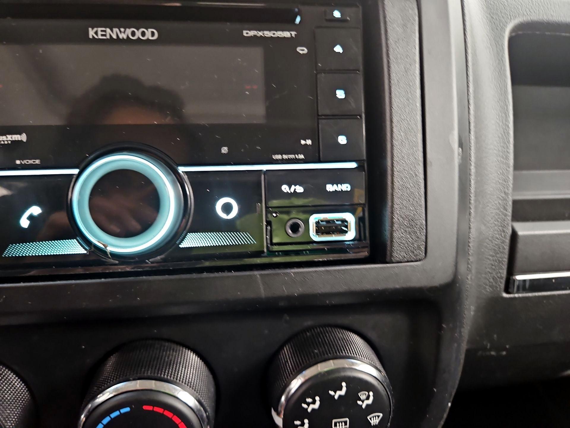 Thumbnail: 2014 Jeep Patriot - 16