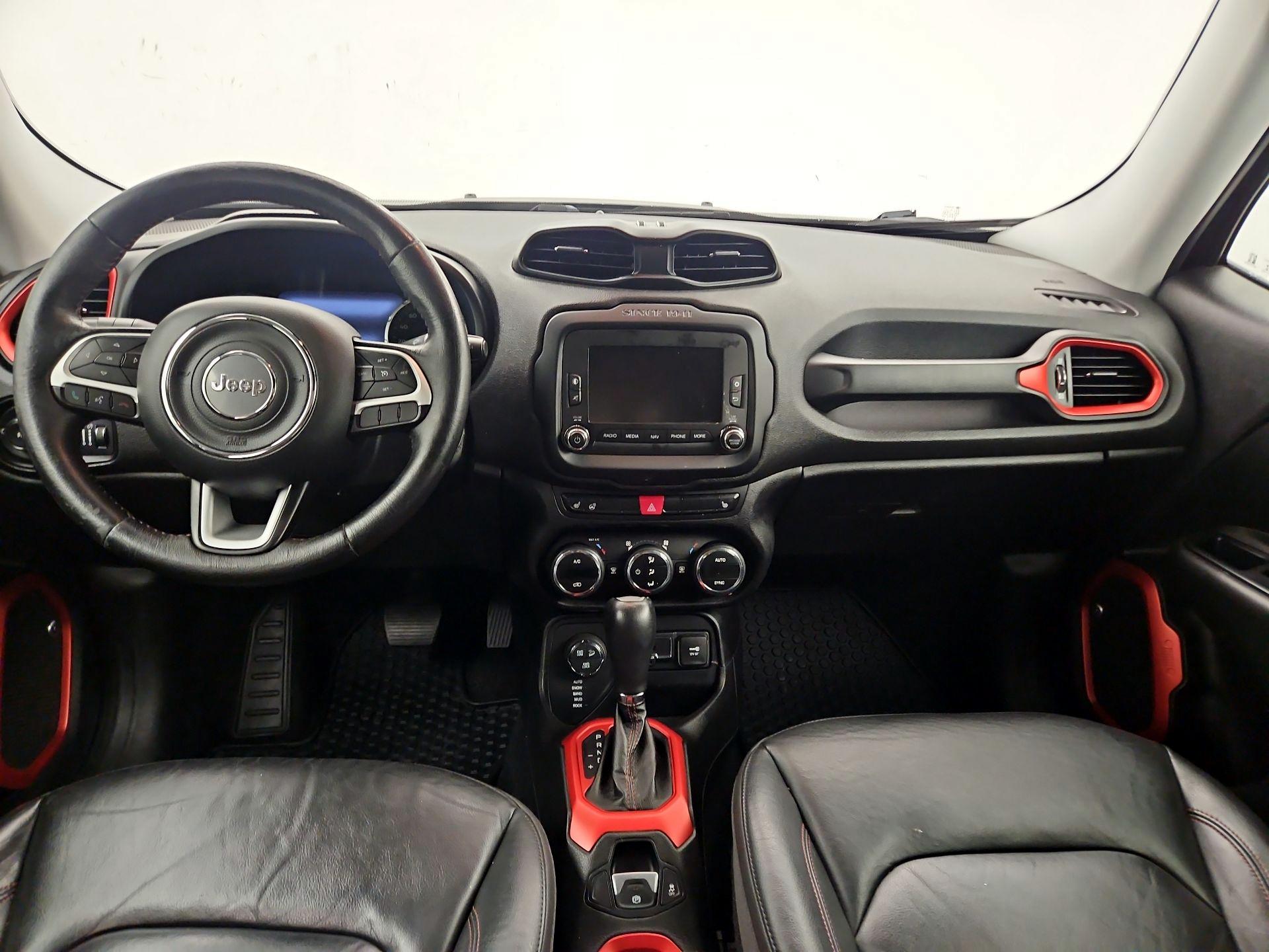 Thumbnail: 2016 Jeep Renegade - 9