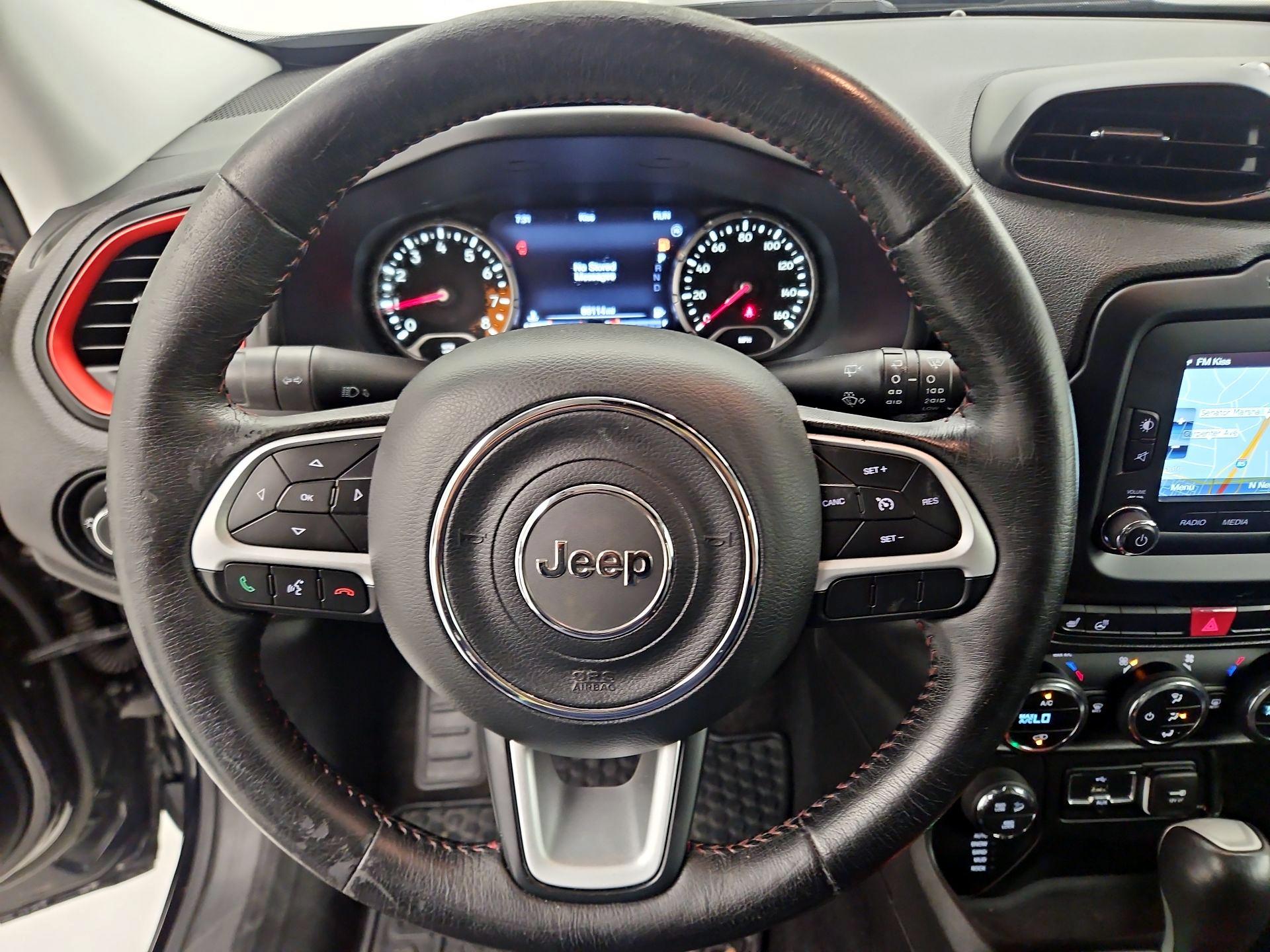 Thumbnail: 2016 Jeep Renegade - 10