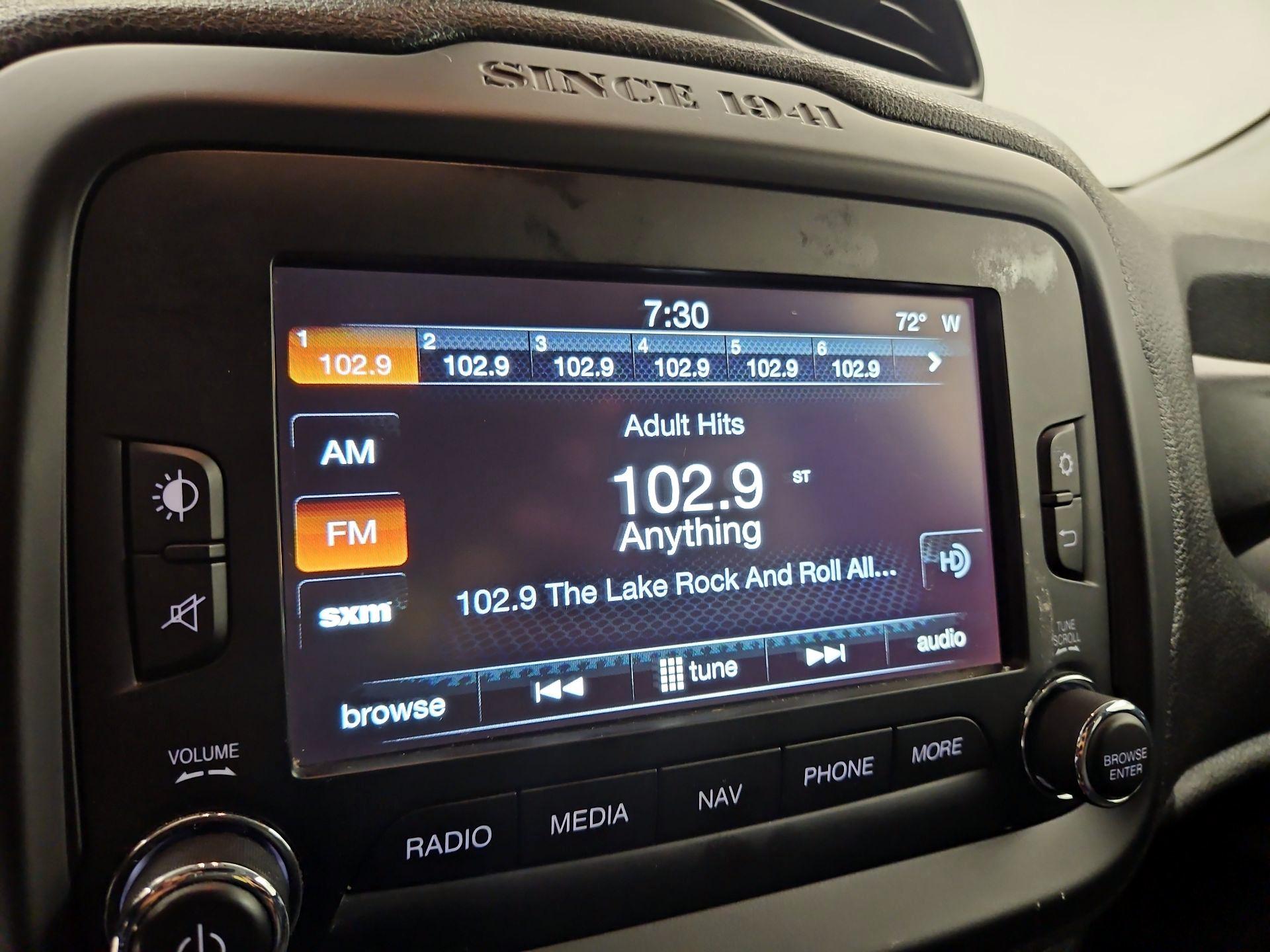 Thumbnail: 2016 Jeep Renegade - 16