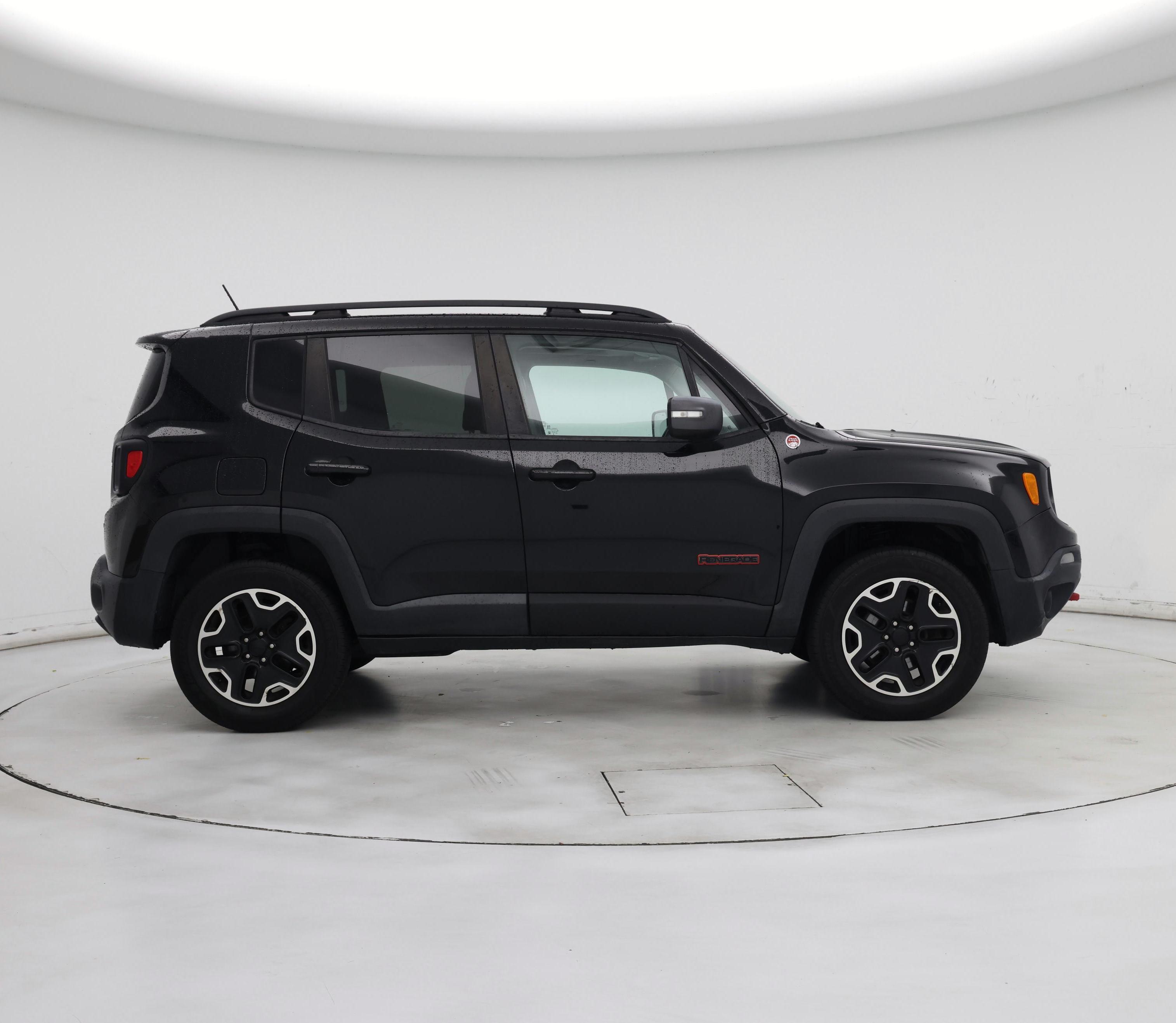 Thumbnail: 2016 Jeep Renegade - 7