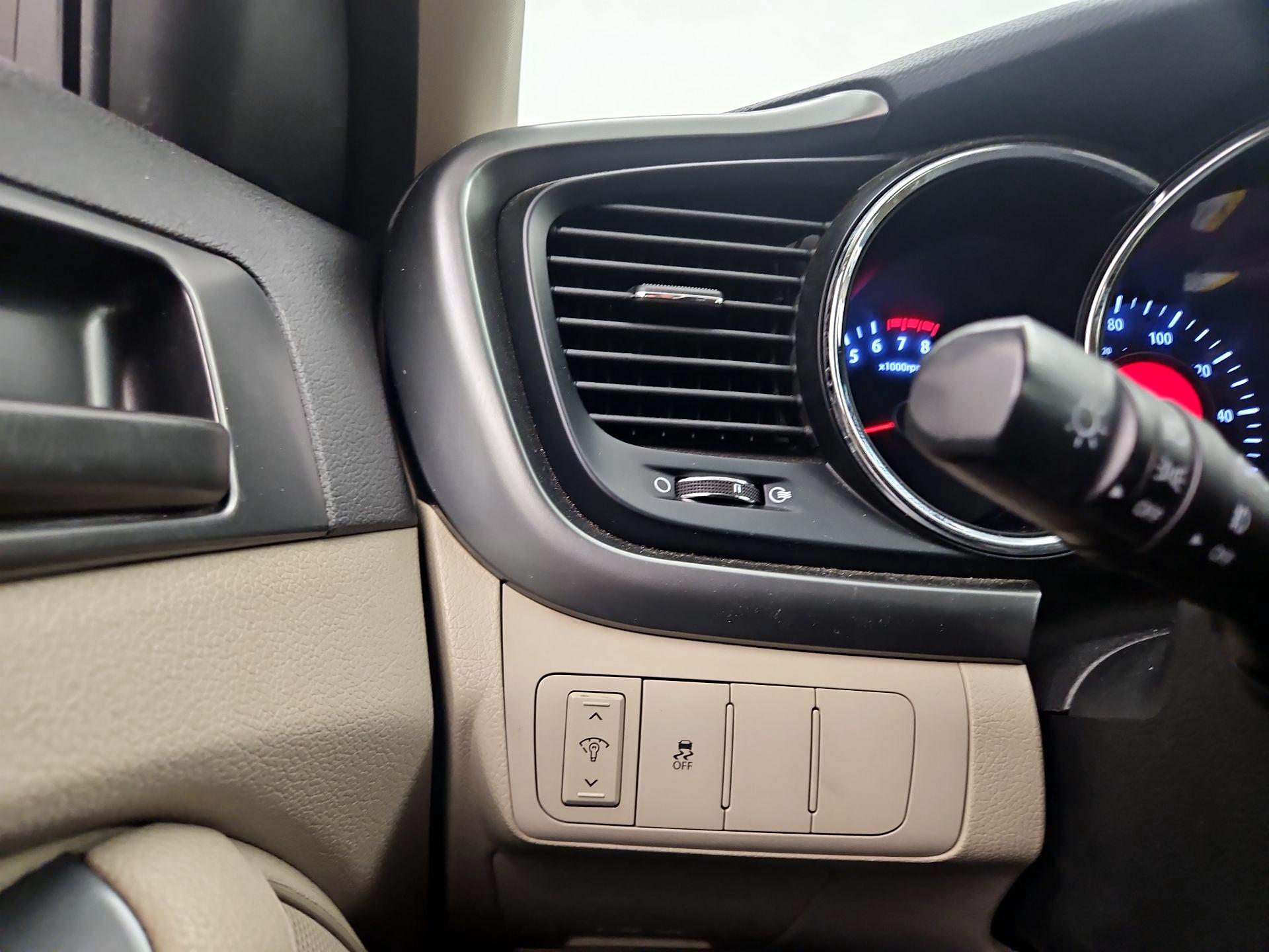 Thumbnail: 2013 Kia Optima - 13